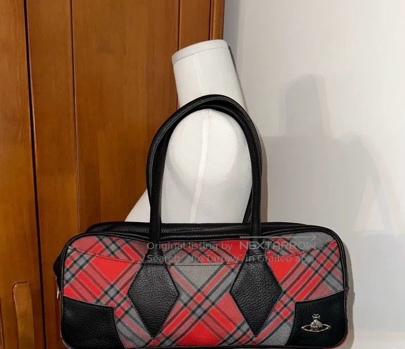 Vivienne Westwood Vivienne Westwood size os Classic black, red, and gray plai Size ONE SIZE - 2 Thumbnail