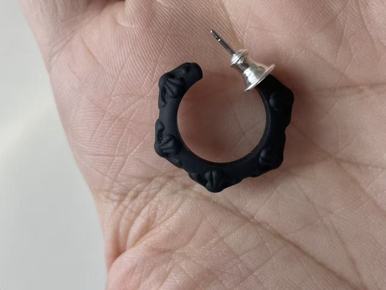 Chrome Hearts Chrome Hearts Black Resin SBT Cross Earring Hoop Size ONE SIZE - 7 Thumbnail