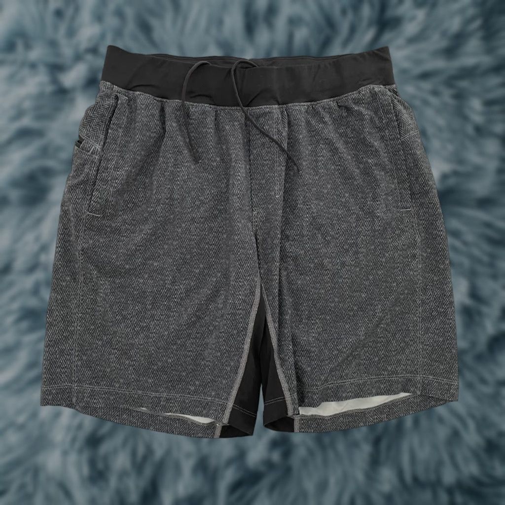Lululemon Lululemon T.H.E. Unlined Short Mens L Gray Drawstring Side Pocket Activewear Size US 33 - 1 Thumbnail