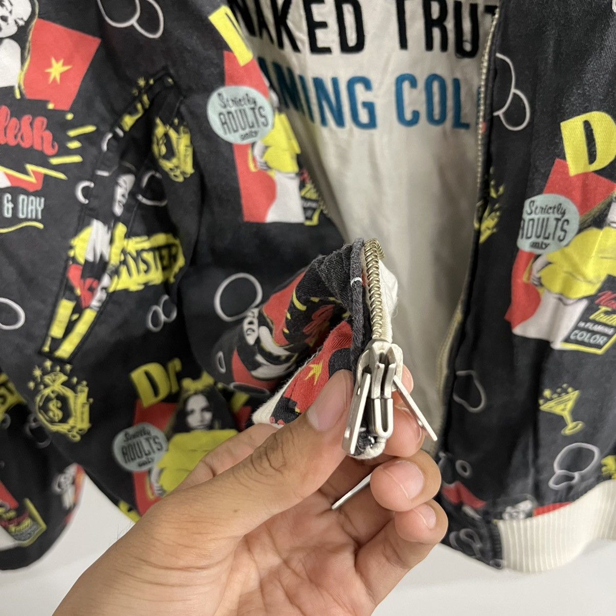 Hysteric Glamour Hysteric Glamour Reversible The Naked Truth Size US L / EU 52-54 / 3 - 13 Thumbnail