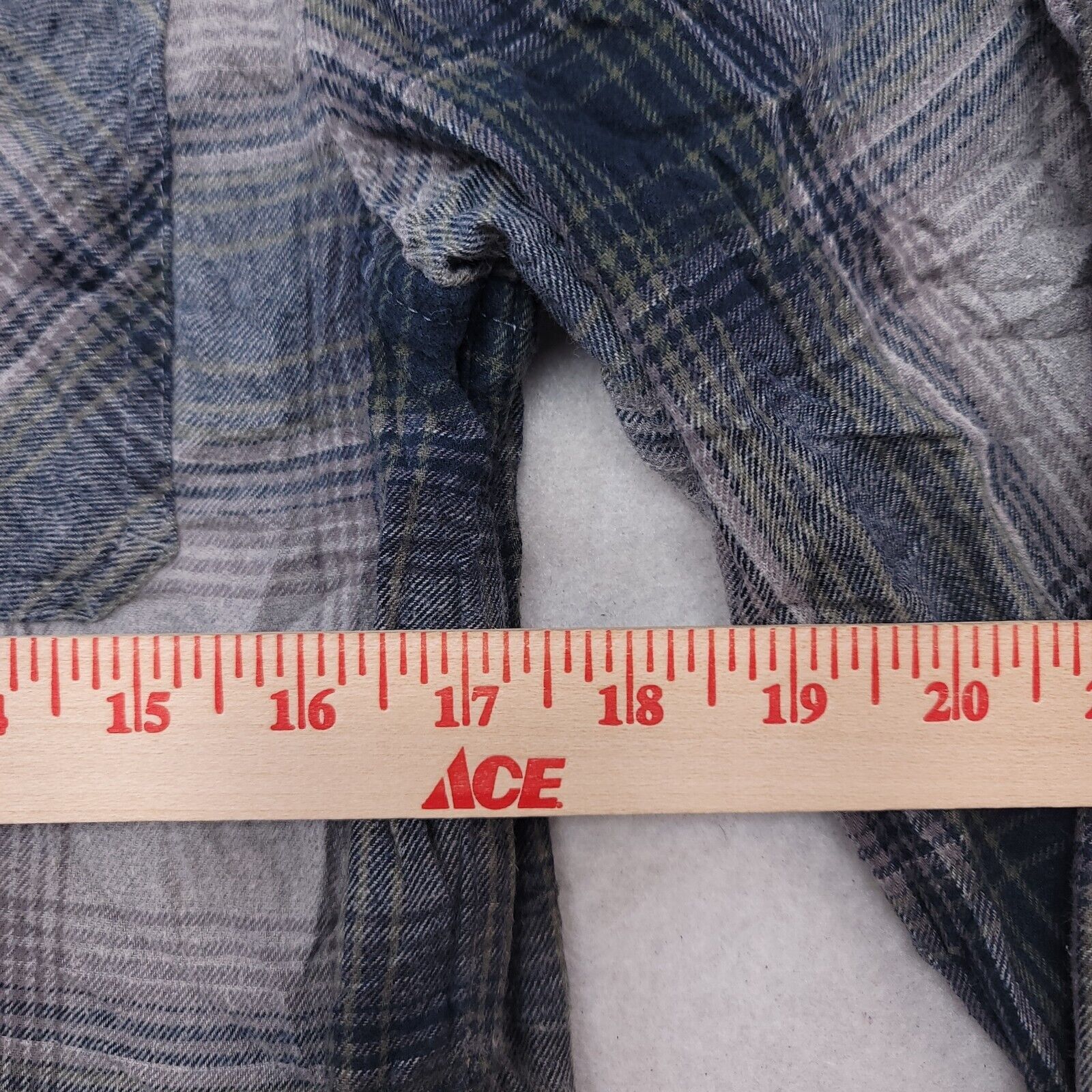 Urban Pipeline Urban Pipeline Tartan Flannel Shirt Mens Size Small S Gray Size US S / EU 44-46 / 1 - 8 Thumbnail