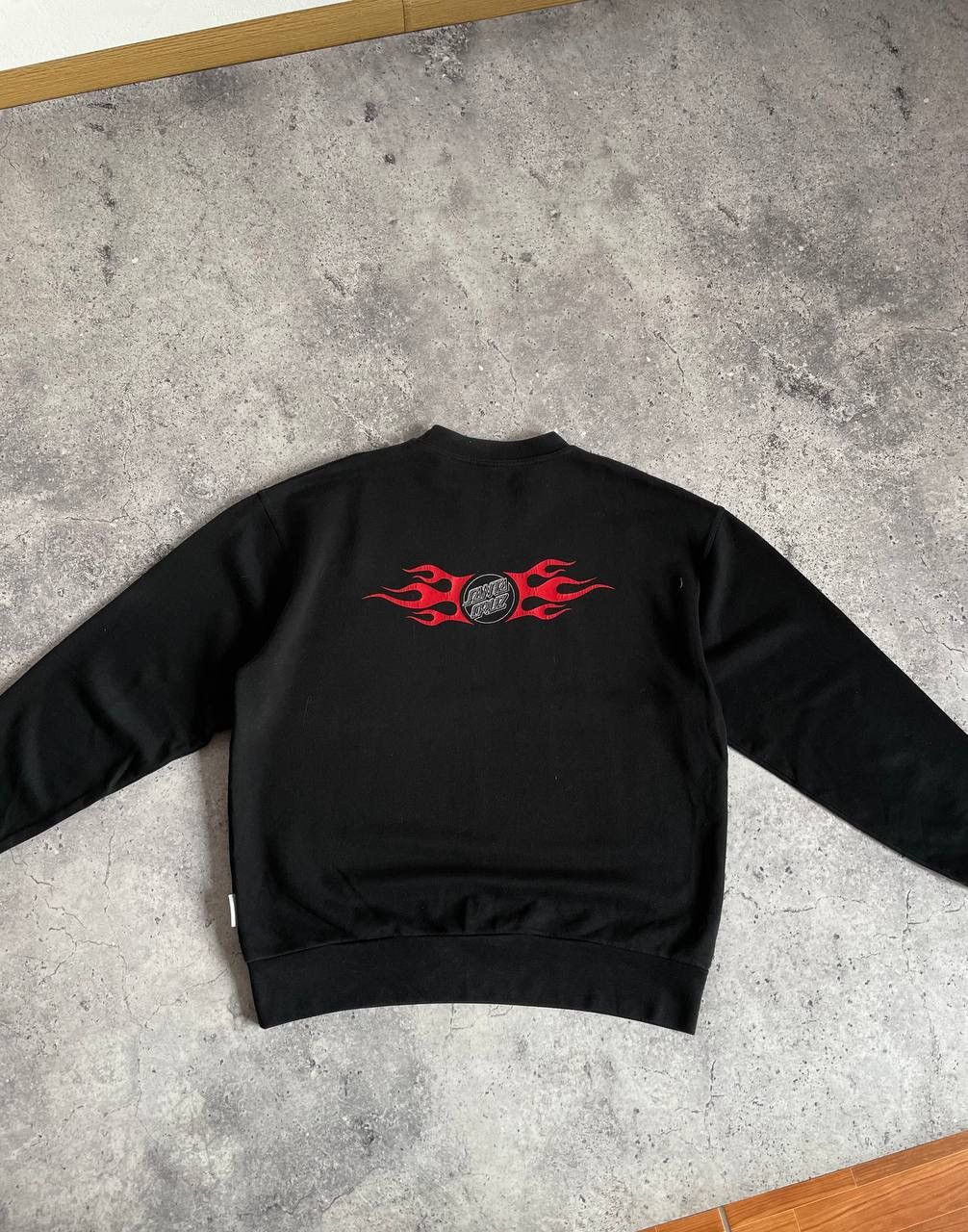 Santa Cruz Skateboards × Vintage 90’s Santa Cruz Skateboarding Sweatshirt Flame Logo USA Size US M / EU 48-50 / 2 - 1 Thumbnail