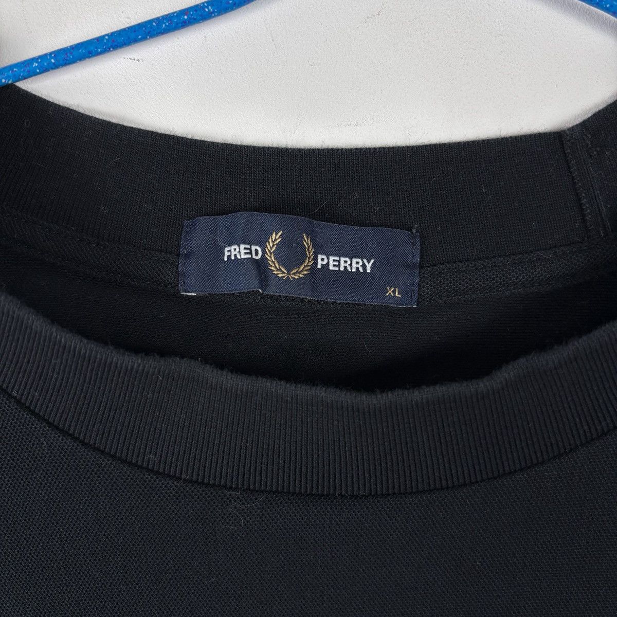 Fred Perry Fred Perry T-shirt Crewneck Tee Size US XL / EU 56 / 4 - 4 Thumbnail