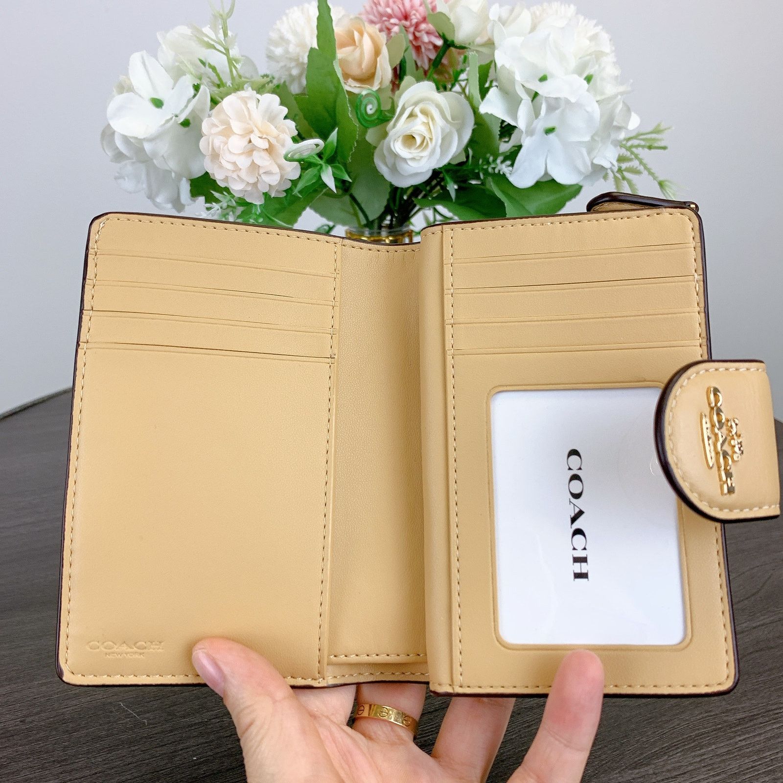 Coach Coach CR791 Medium Corner Zip Wallet IN TAN Size ONE SIZE - 5 Thumbnail