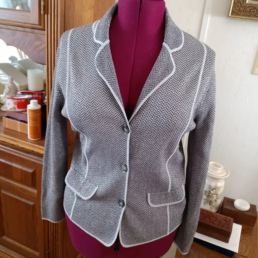 Other Jones New York Herringbone Sculpted Knit Blazer Size M / US 6-8 / IT 42-44 - 1 Thumbnail
