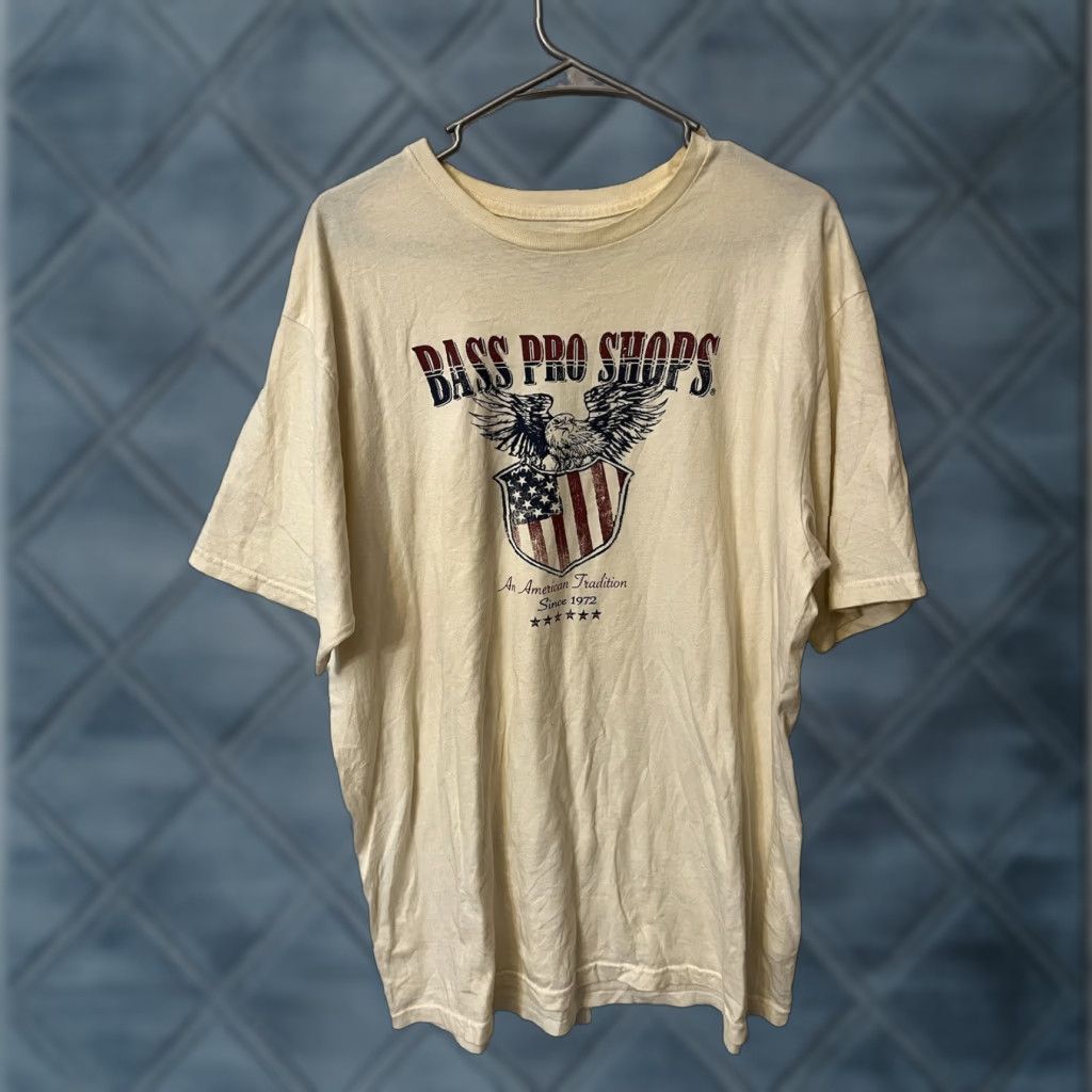 Bass Pro Shops Bass Pro Shops Shirt Men's Large An American Tradition USA Eagle Tee Cream Shirt T-Shirt Mens Crew Neck Short Sleeve Cotton Logo All Seasons Size US L / EU 52-54 / 3 - 1 Thumbnail