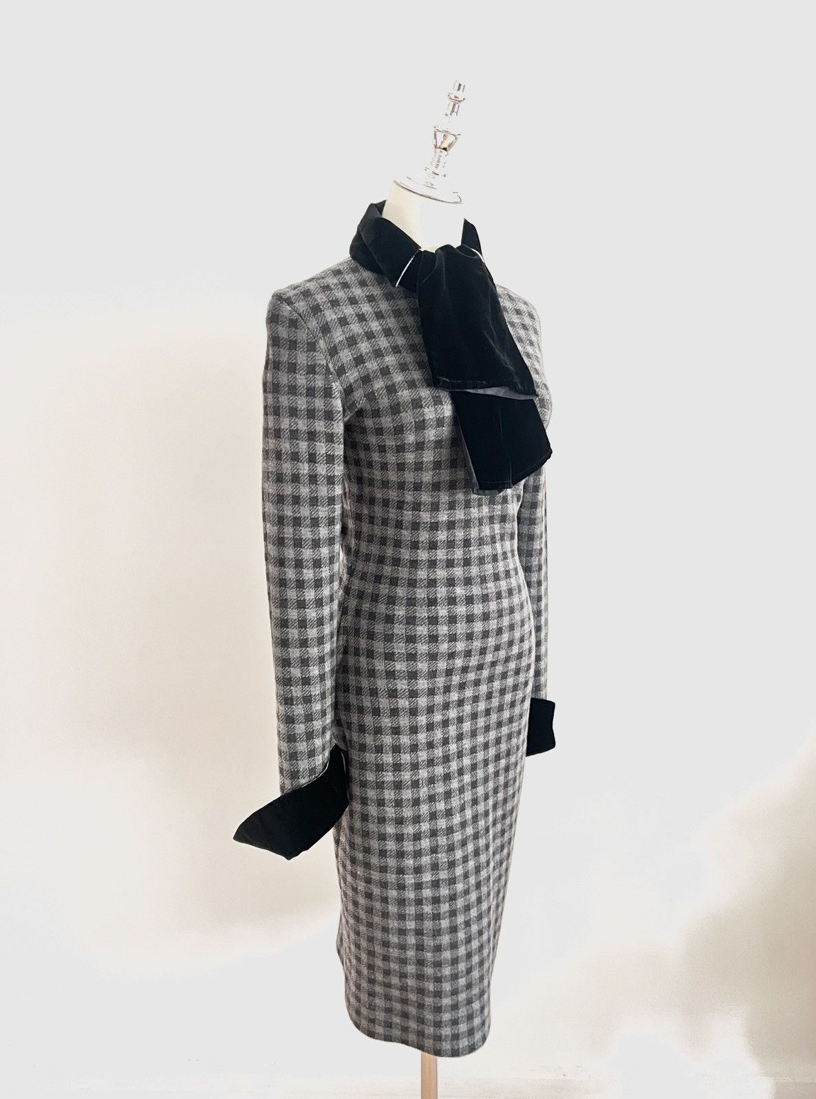 Gianfranco Ferre Gianfranco Ferré 1990s Wool Dress Grey Check Size XS / US 0-2 / IT 36-38 - 4 Thumbnail