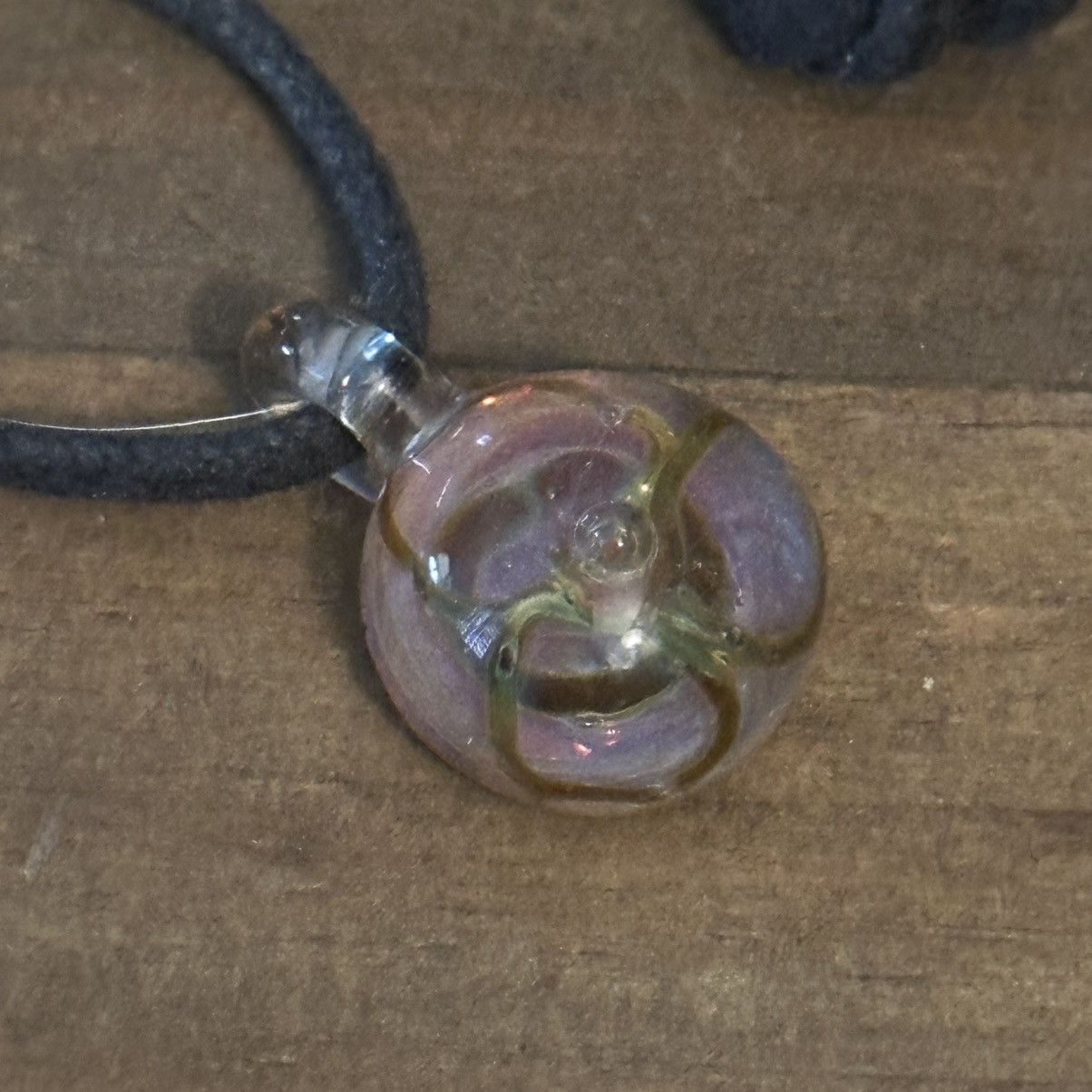 Vintage Vintage hand blown glass pendant cord necklace Size ONE SIZE - 3 Thumbnail