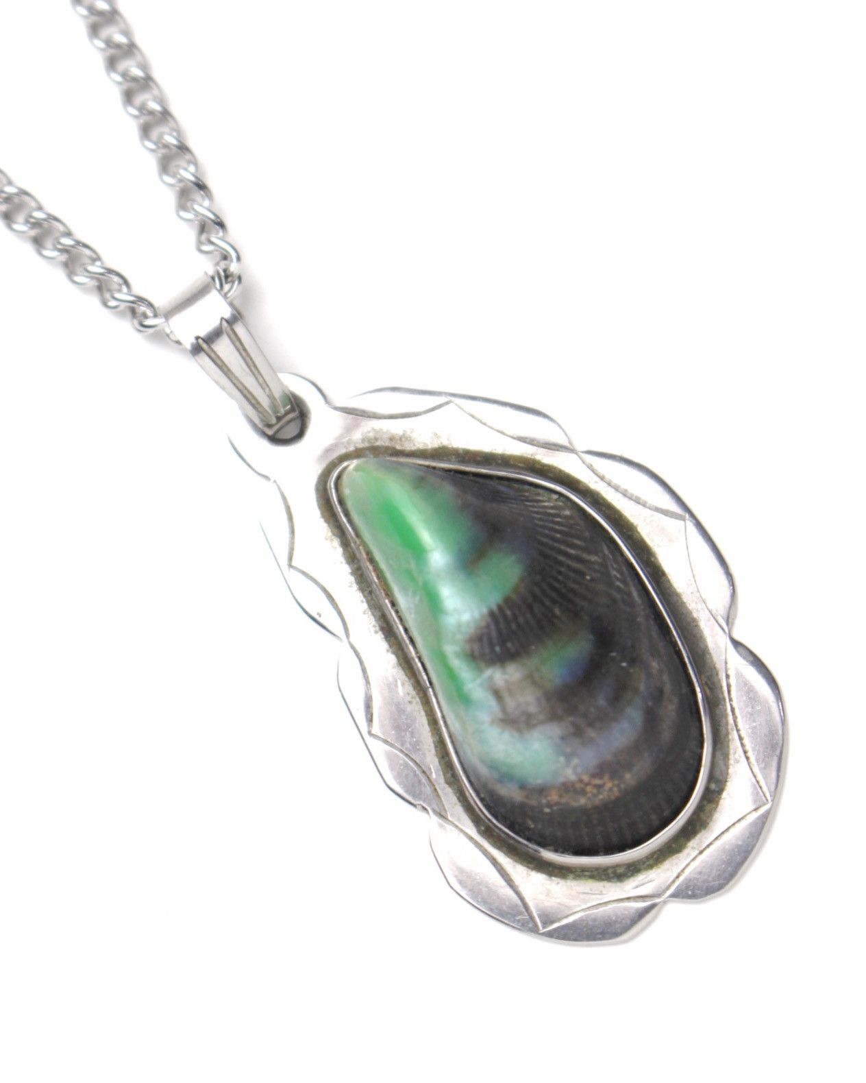 Vintage 2000S JAPANESE HANDCRAFTED ABALONE SHELL PENDANT NECKLACE Size ONE SIZE - 3 Thumbnail