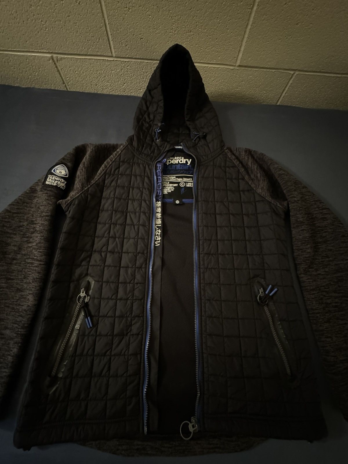 Superdry Superdry Quilted Sweatshirt Mountain Raglan Zip Hood Black Size US M / EU 48-50 / 2 - 1 Thumbnail