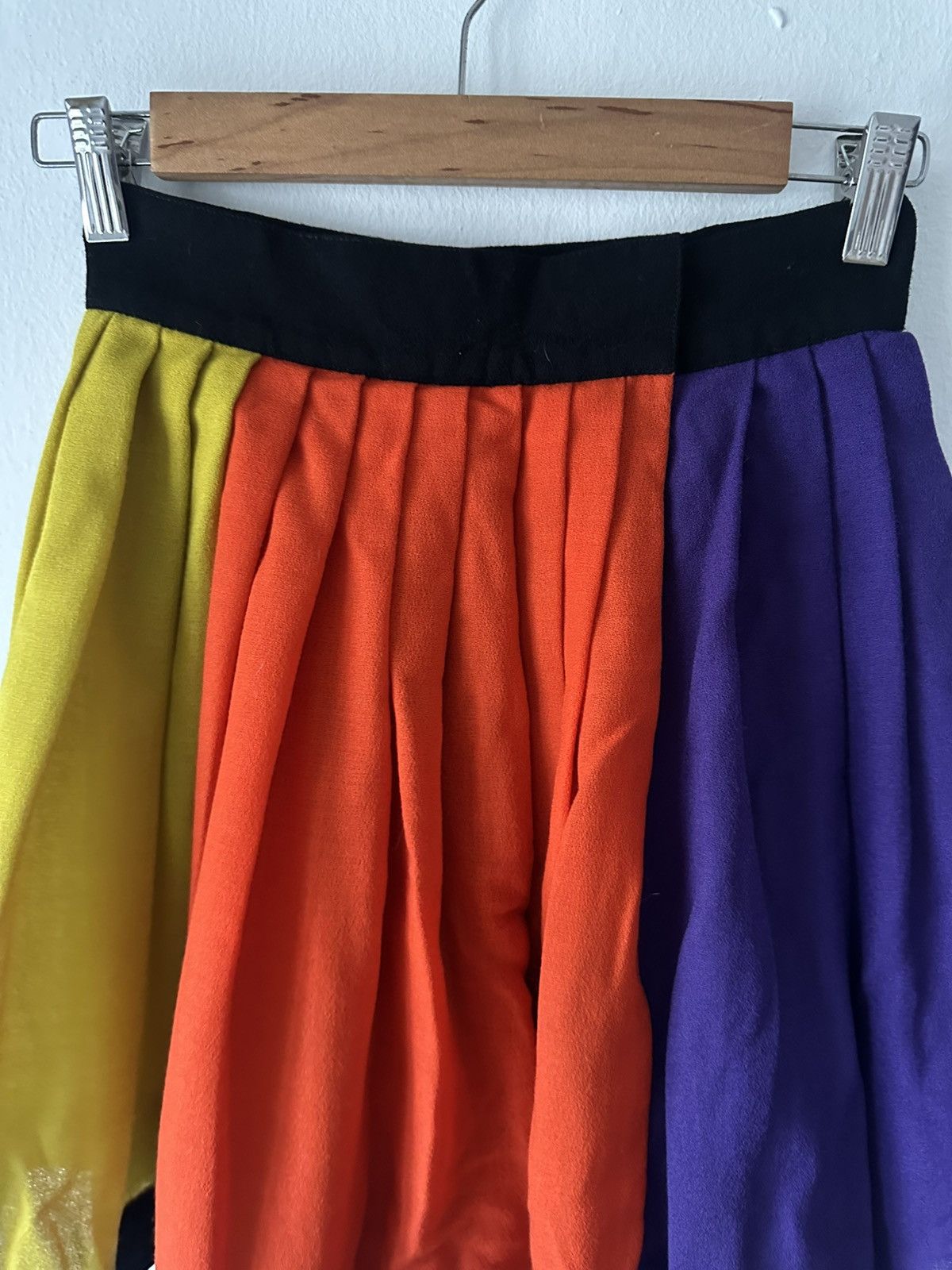 Versace Gianni Versace Couture AW 1991 Multicolour Pleated Skirt Size 29" - 7 Thumbnail