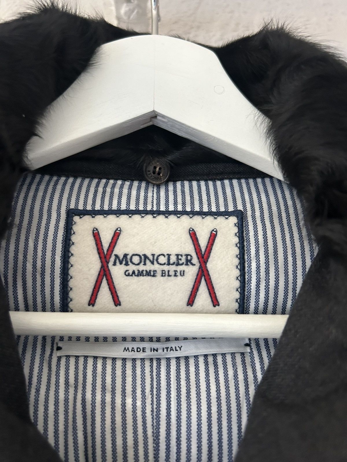 Moncler Double-Breasted Down Jacket with Fur Collar Size US L / EU 52-54 / 3 - 3 Thumbnail