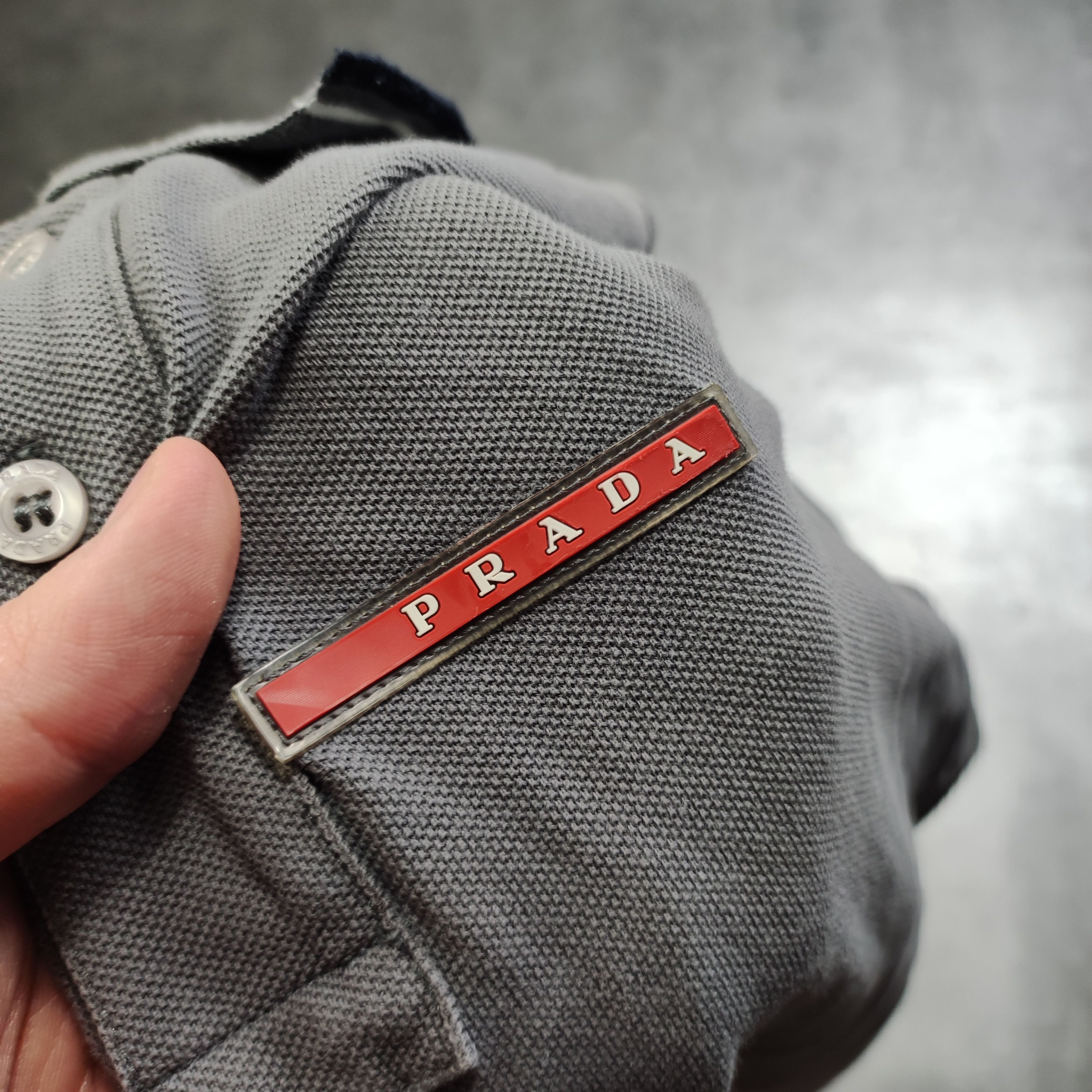 Prada RARE Prada Red Tab Classic Gray Polo Shirt Size US L / EU 52-54 / 3 - 6 Thumbnail