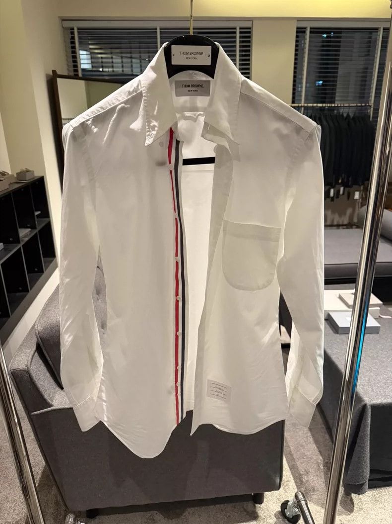 Thom Browne Thom browne Classic three-color logo shirt with door flap 2 Size US S / EU 44-46 / 1 - 1 Thumbnail