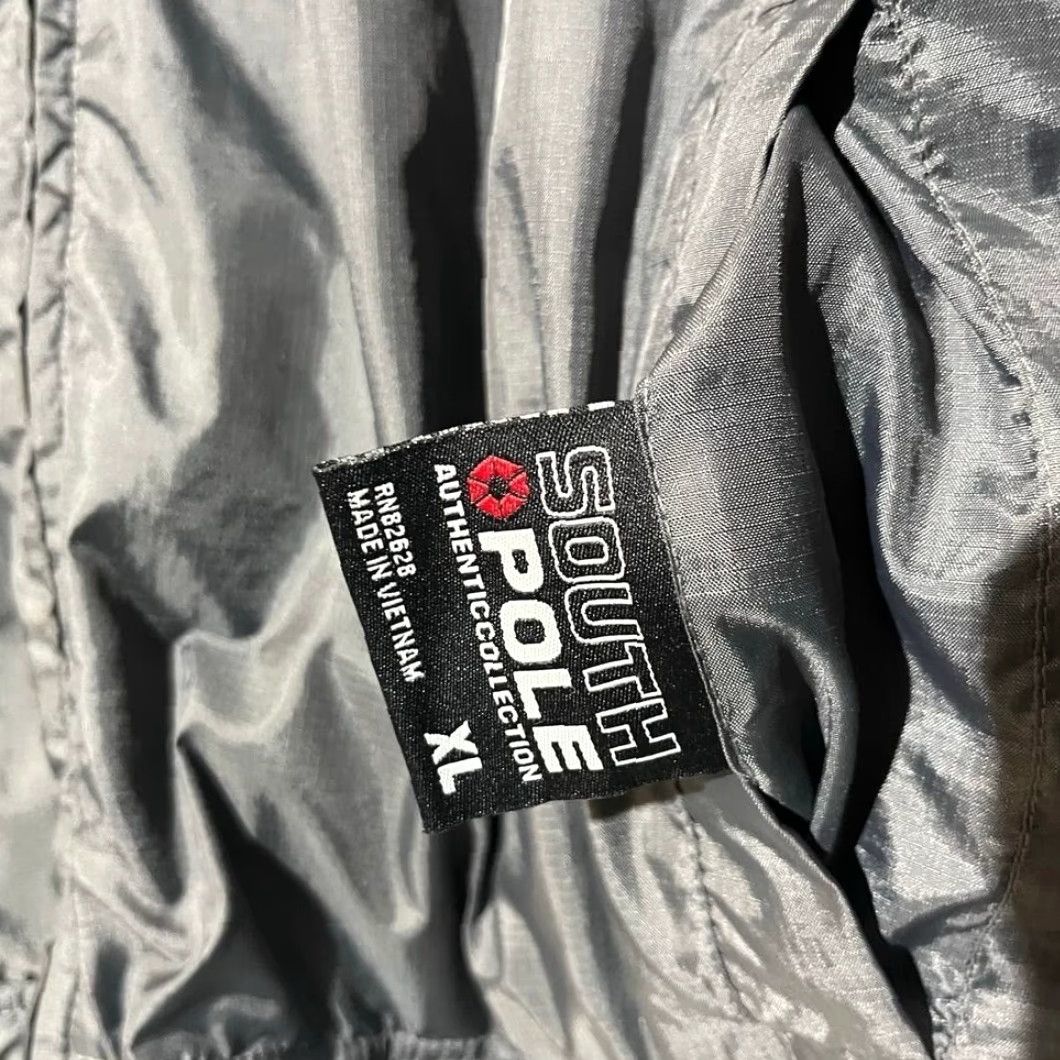 Southpole VINTAGE South Pole Reversible Bomber Gray Coat Jacket XL Men’s Size XL Mens Gray Bomber Reversible South Pole 90s Size US XL / EU 56 / 4 - 5 Thumbnail