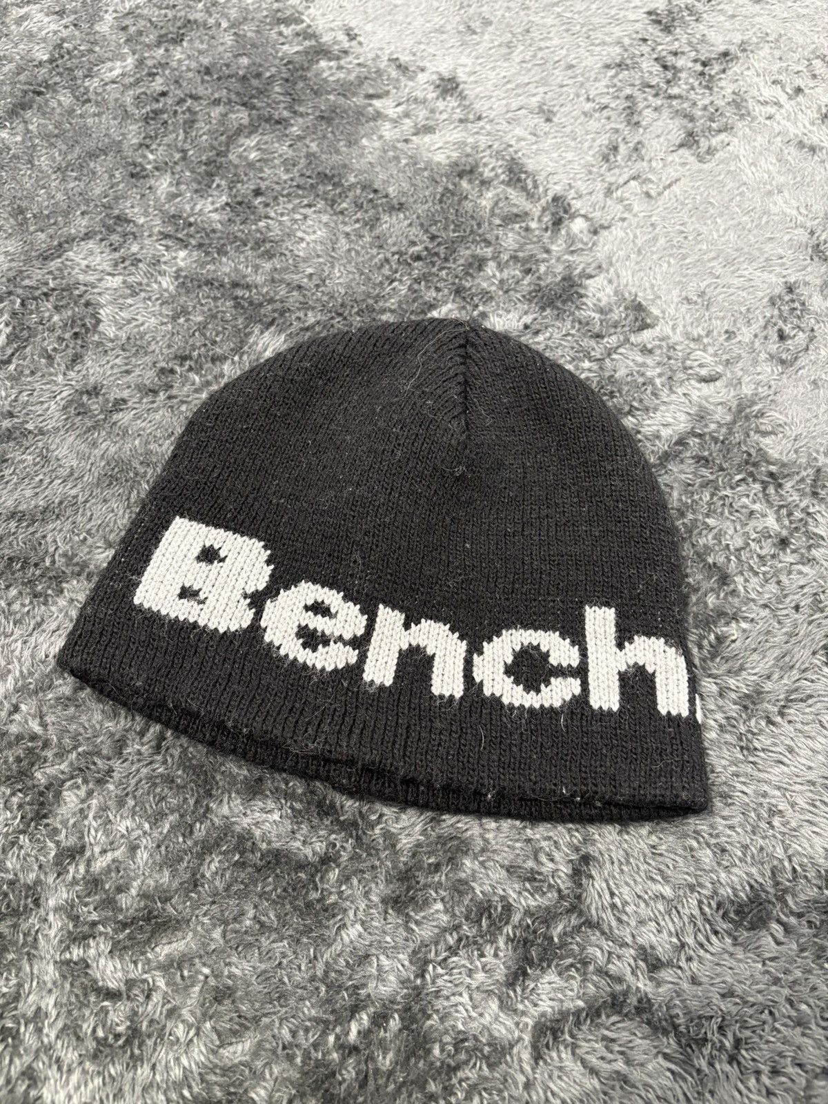 Bench Vintage Y2K Bench Beanie Hat Size ONE SIZE - 1 Thumbnail