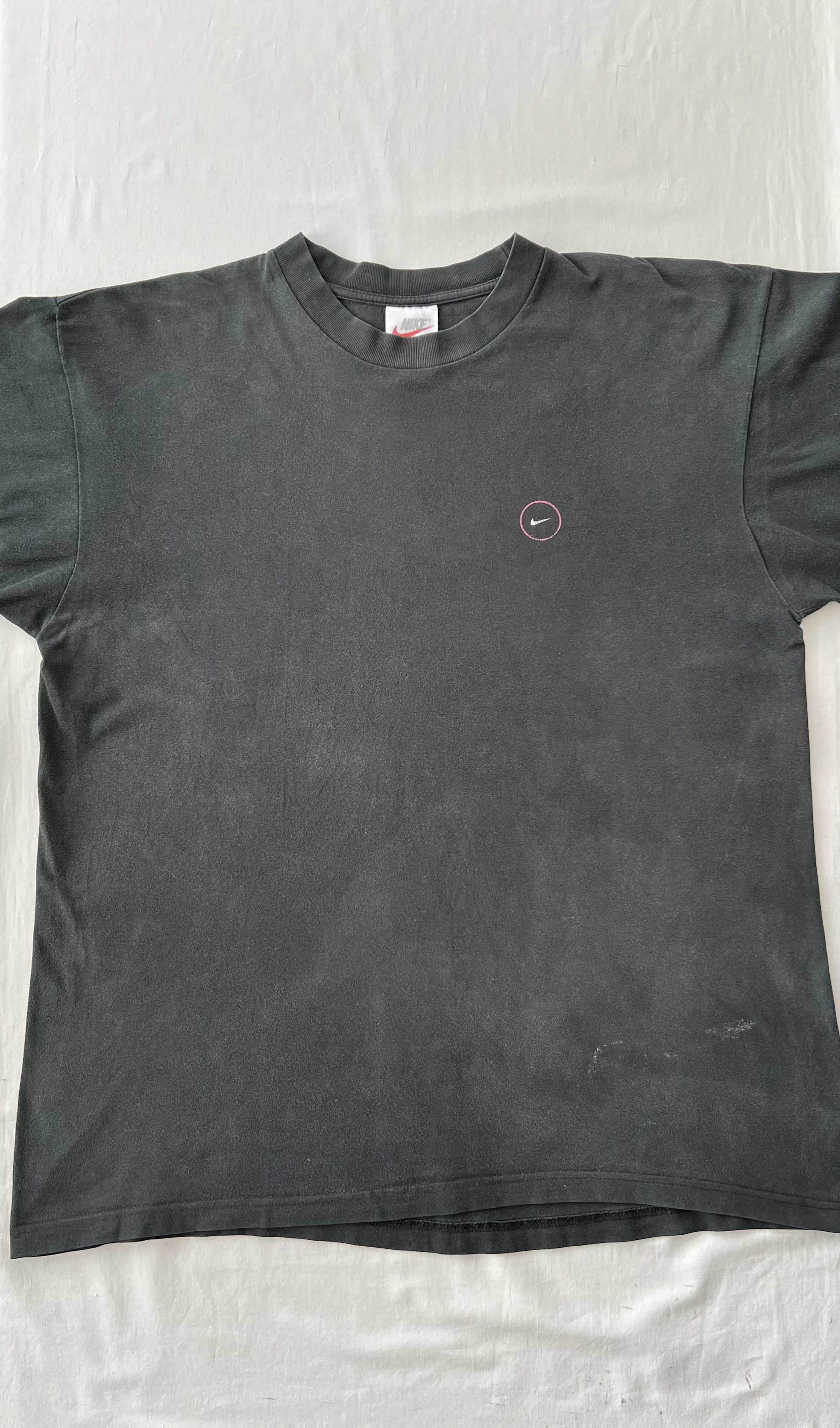 Nike Vintage 90s Nike Faded Black T-shirt Size US L / EU 52-54 / 3 - 3 Thumbnail