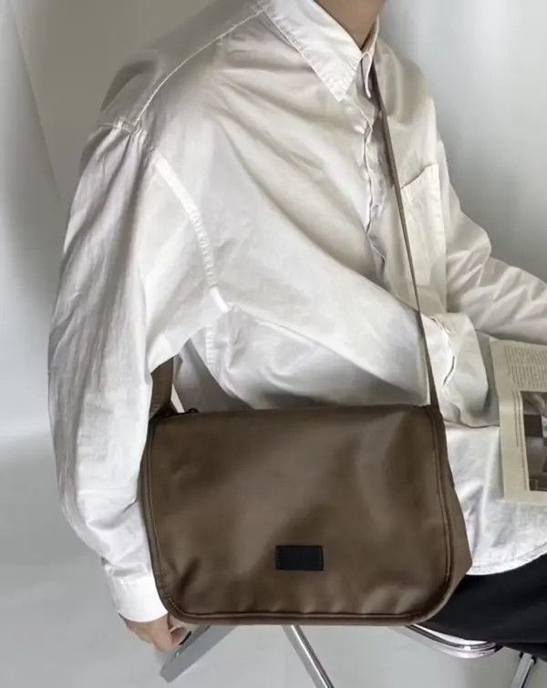 Japanese Brand Fashion y2k faux leather shoulder bag messenger bag Size ONE SIZE - 2 Thumbnail