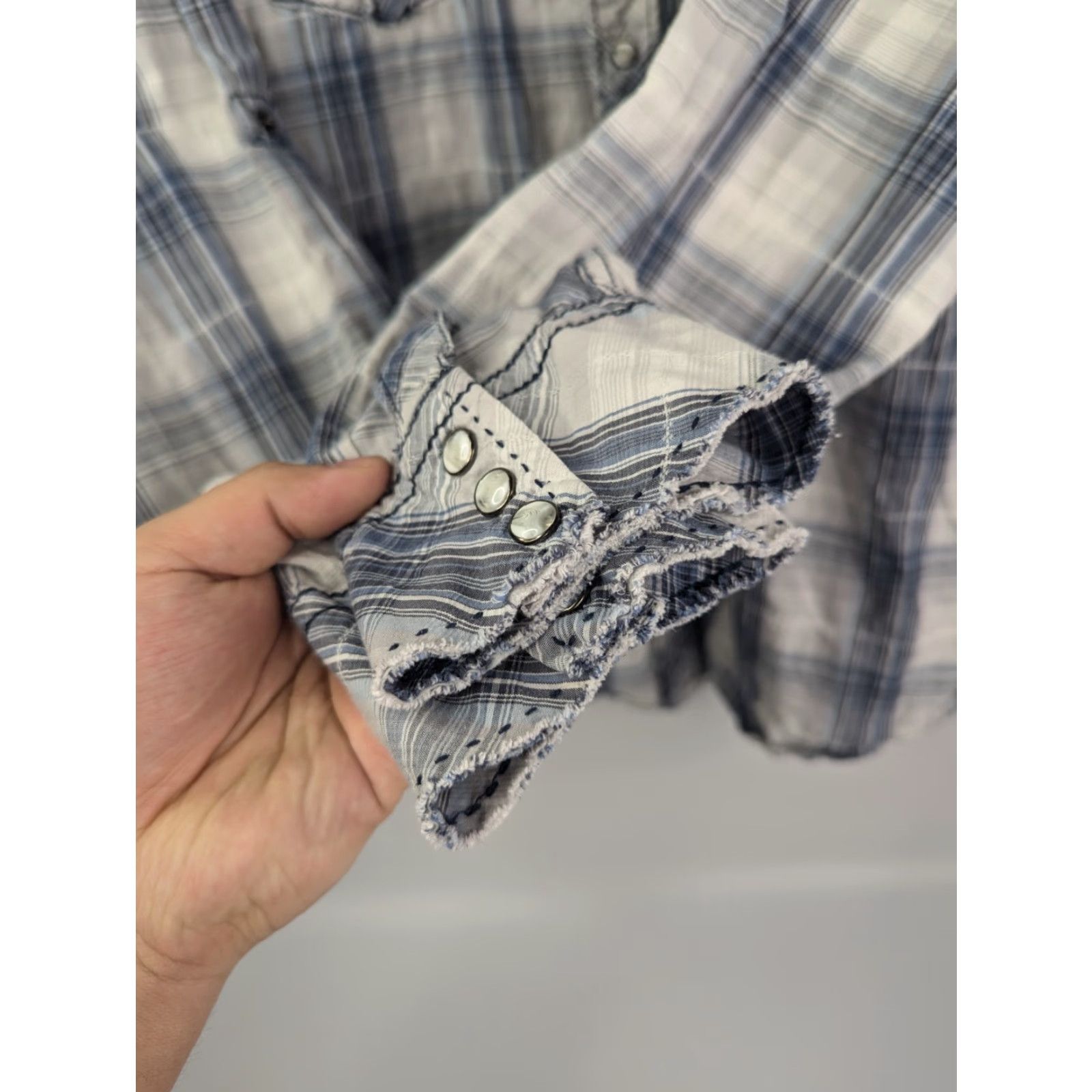 Vintage BKE Shirt XL Gray Athletic Fit Plaid Long Sleeve Button-Up Western Distress Pearl Snap Size US XL / EU 56 / 4 - 4 Thumbnail