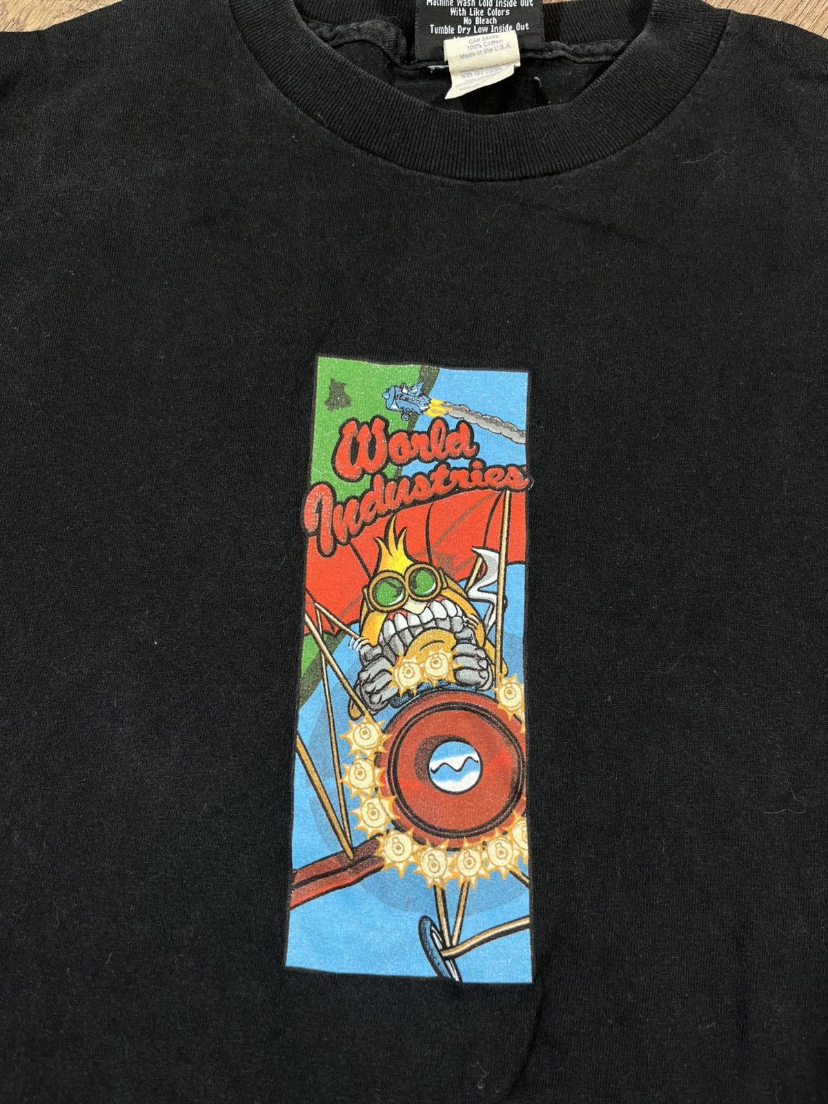 Santa Cruz Skateboards Vintage 90s World Industries Skateboard T Shirt Size US S / EU 44-46 / 1 - 2 Thumbnail