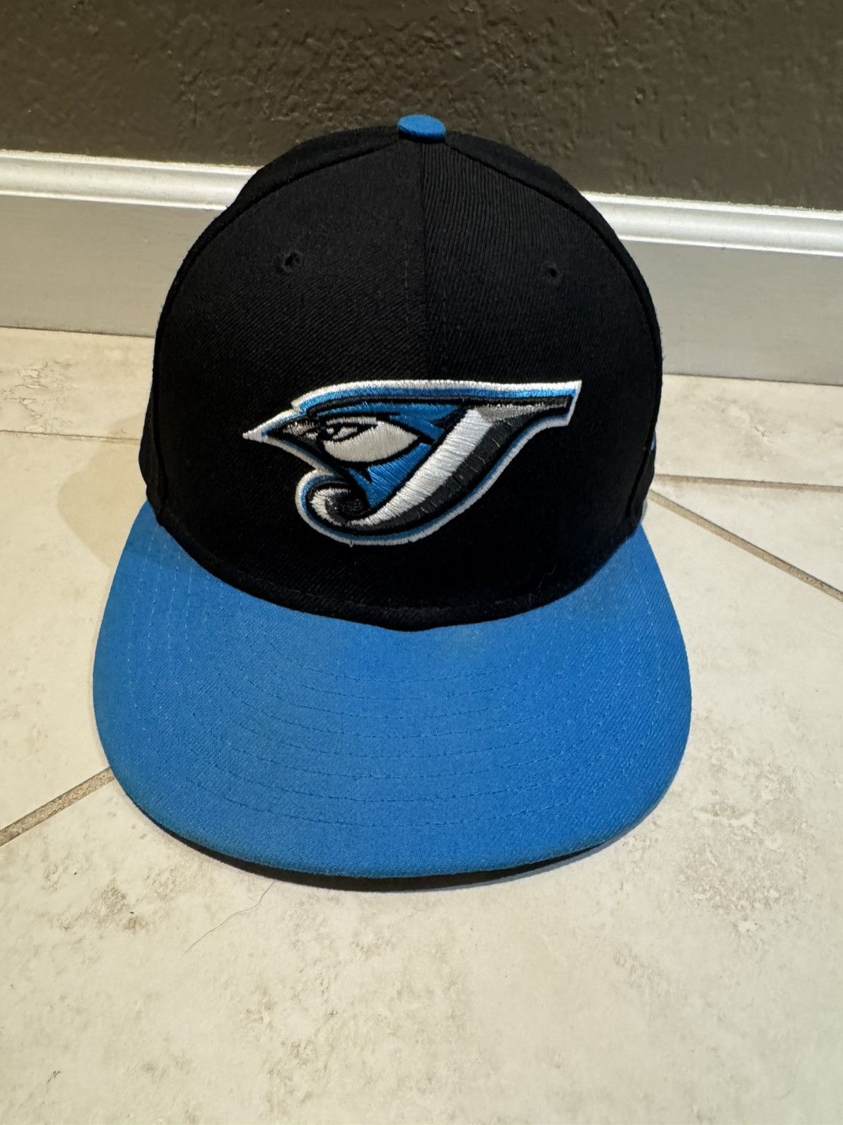 New Era Toronto Blue Jays Black Blue 2Tone Hat Used Snapback Size ONE SIZE - 1 Thumbnail