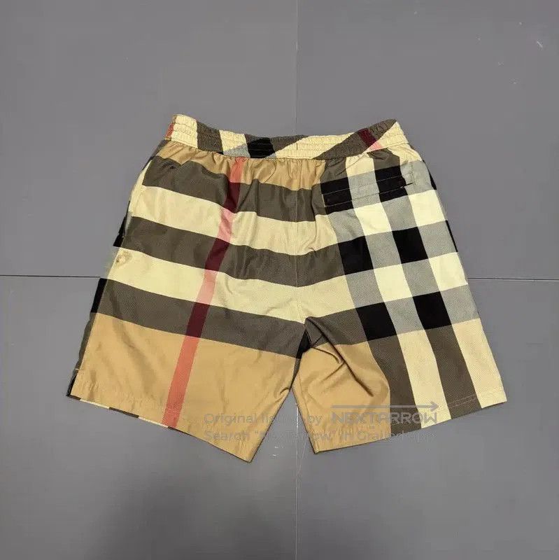 Burberry Burberry Men’s Checked Swim Shorts. Size US 27 - 2 Thumbnail