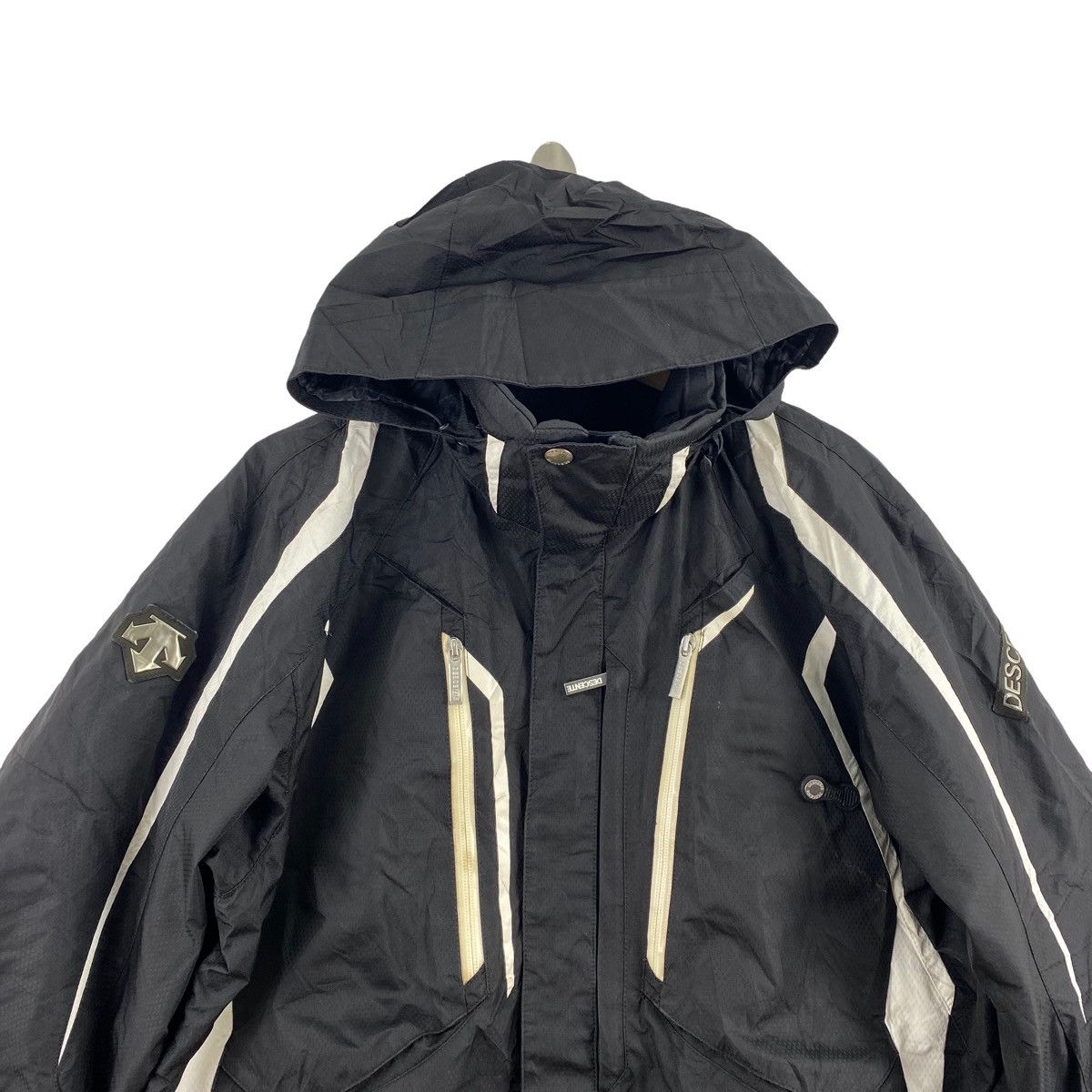Descente × Vintage Vintage DESCENTE Multi Pockets Ski Winter Hooded Windbreaker Size US L / EU 52-54 / 3 - 2 Thumbnail