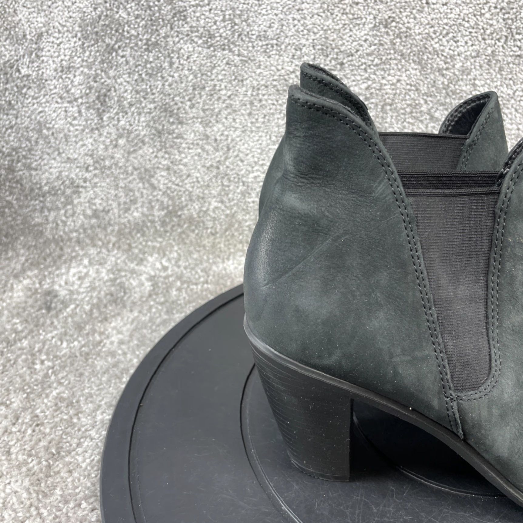 Ecco VINTAGE ECCO Chelsea Boots Women Size 39 EU 8.5 US Gray Leather Ankle High Block Heel Outdoor Fall Winter Size US 8.5 / IT 38.5 - 3 Thumbnail