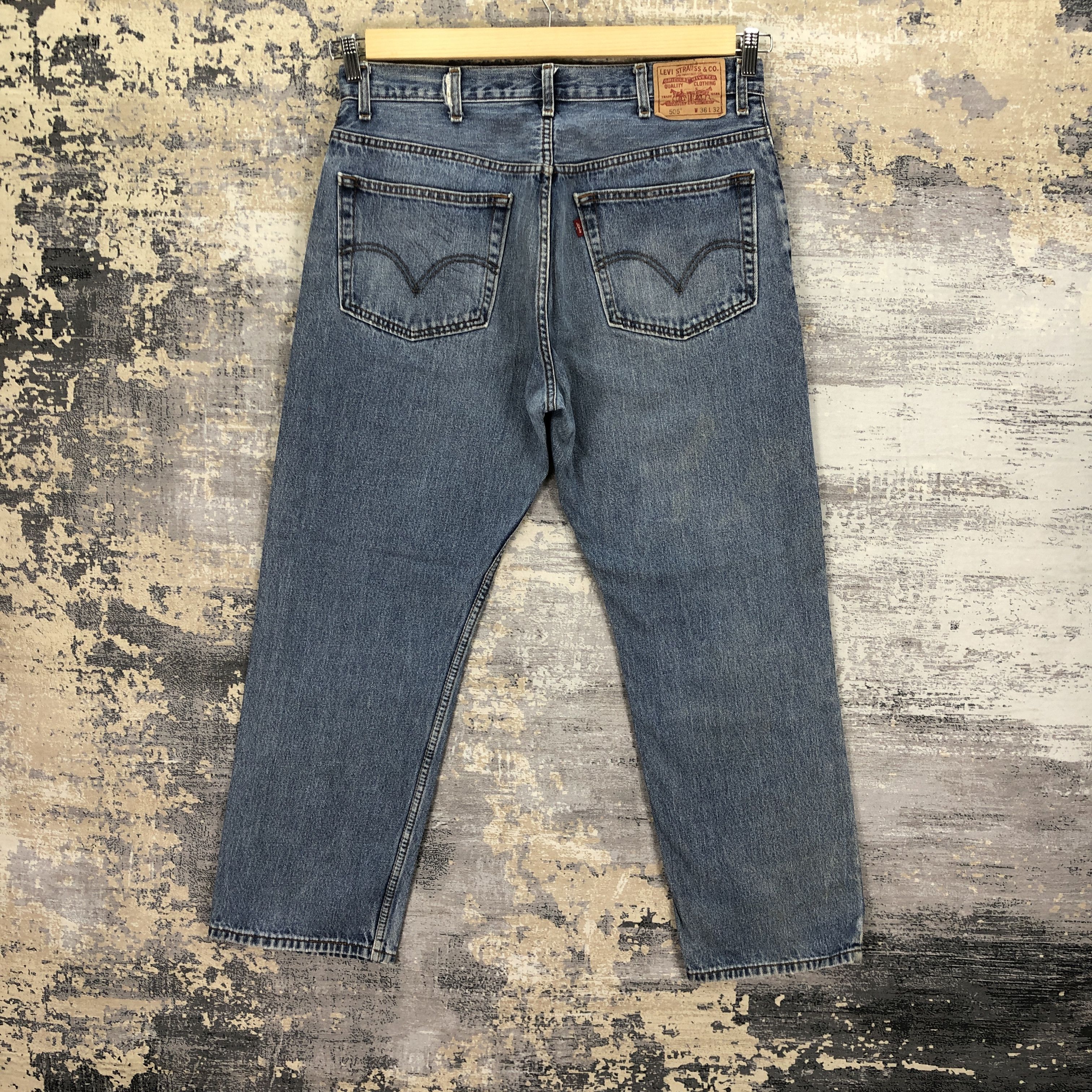 Levi's Vintage Levis 505 Jeans Distressed Levi's Light Wash Denim Size US 36 / EU 52 - 2 Thumbnail