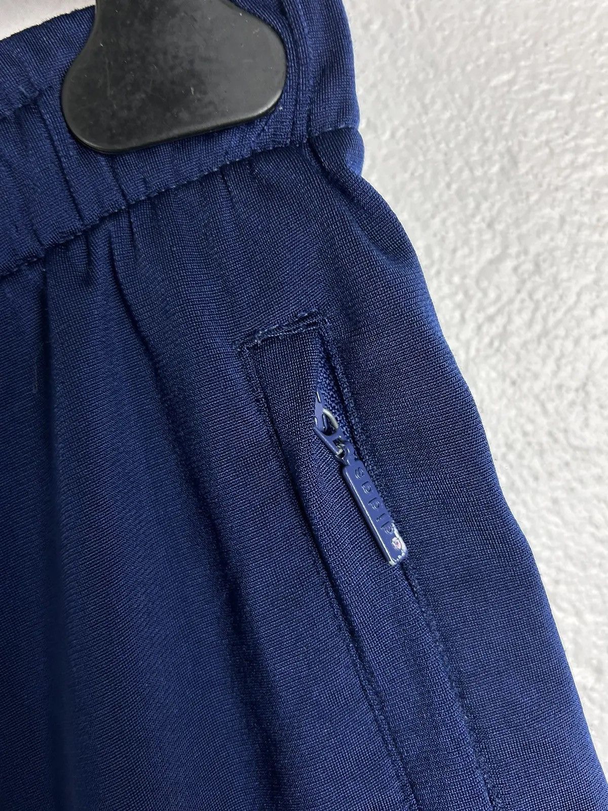 Adidas 90s Vintage Adidas x Real Madrid Tracksuit Pants In Blue Size US 32 / EU 48 - 4 Thumbnail