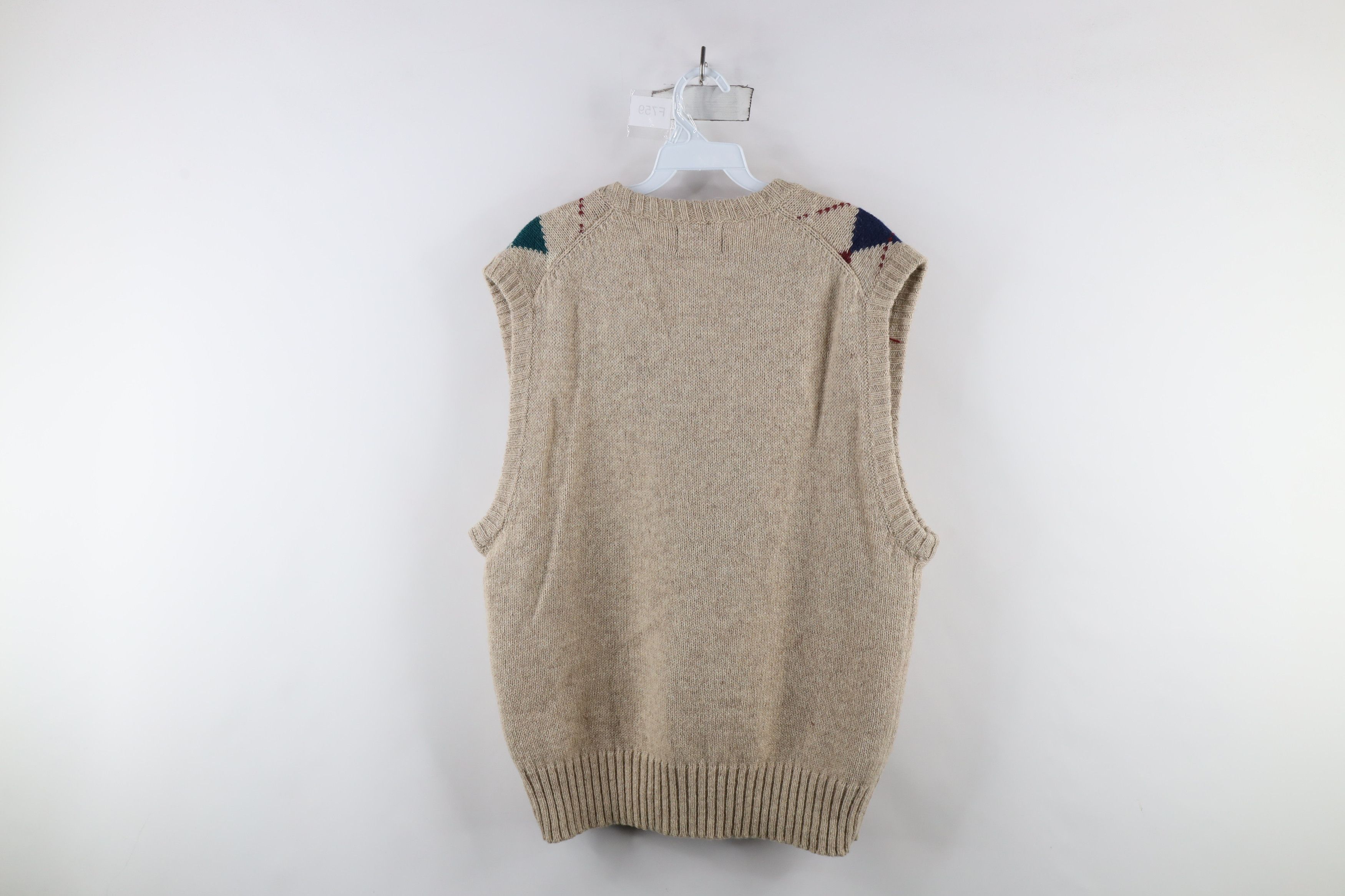 Vintage Vintage 70s Streetwear Knit Argyle Diamond Sweater Vest Size US XL / EU 56 / 4 - 9 Thumbnail