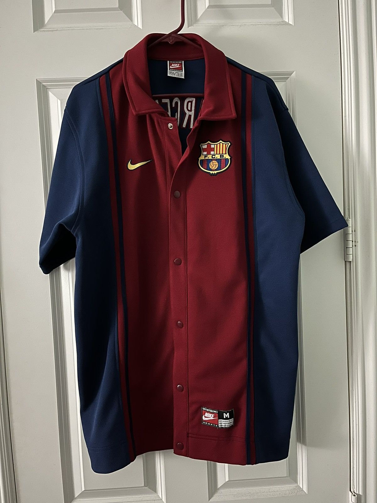 90s NIKE FC Barcelona ゲームシャツ XL 90s nike barcelona soccer football button jersey in medium