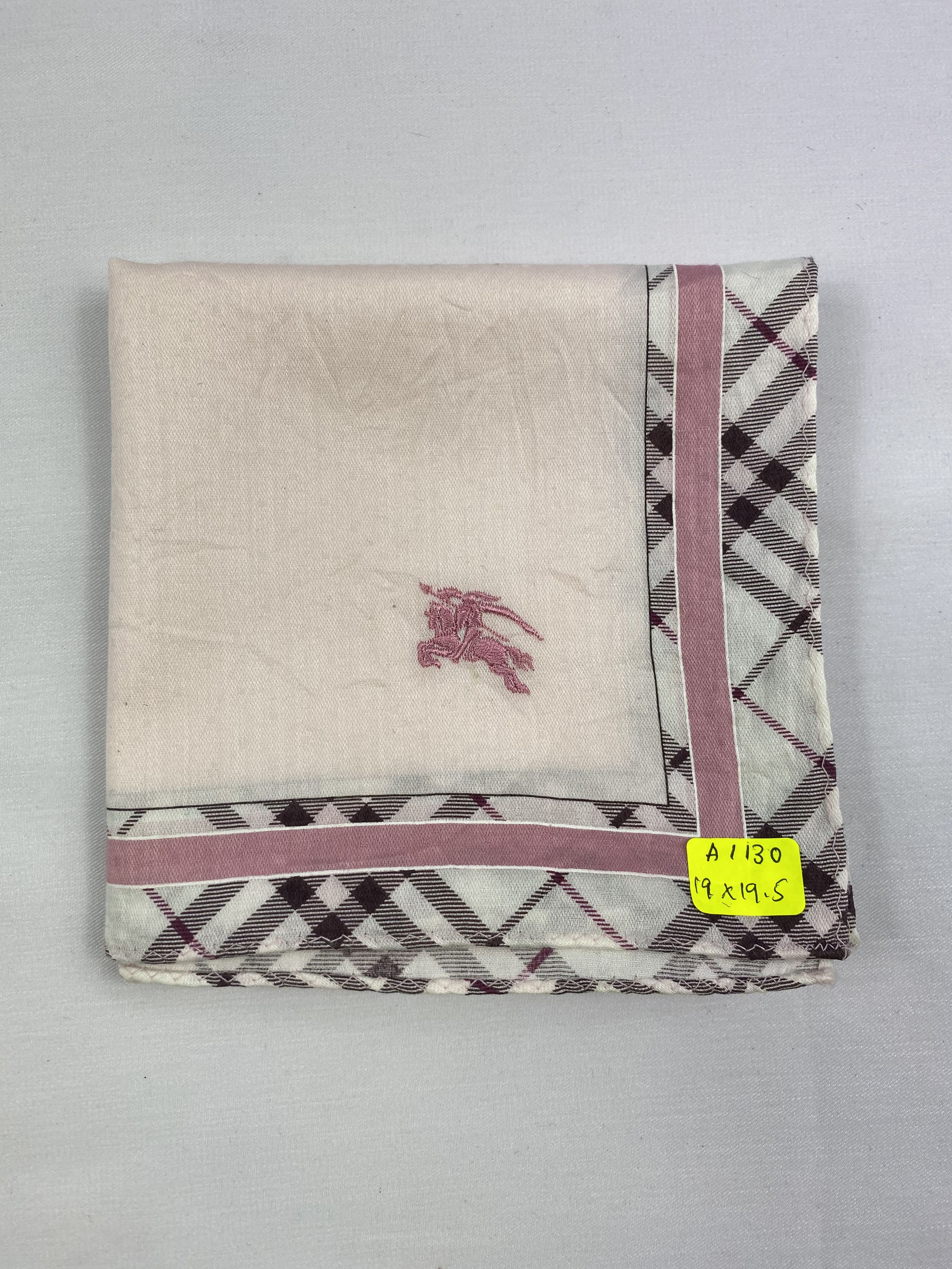 Burberry Burberry Handkerchief / Bandana / Neckerchief Size ONE SIZE - 7 Thumbnail