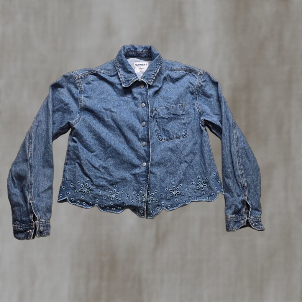 Old Navy Old Navy Denim Jacket Button Up Long Sleeve Women M Petite Blue Denim Jacket 90s Classic Outdoor Pockets Collared Lightweight Casual Womens Size M / US 6-8 / IT 42-44 - 1 Thumbnail