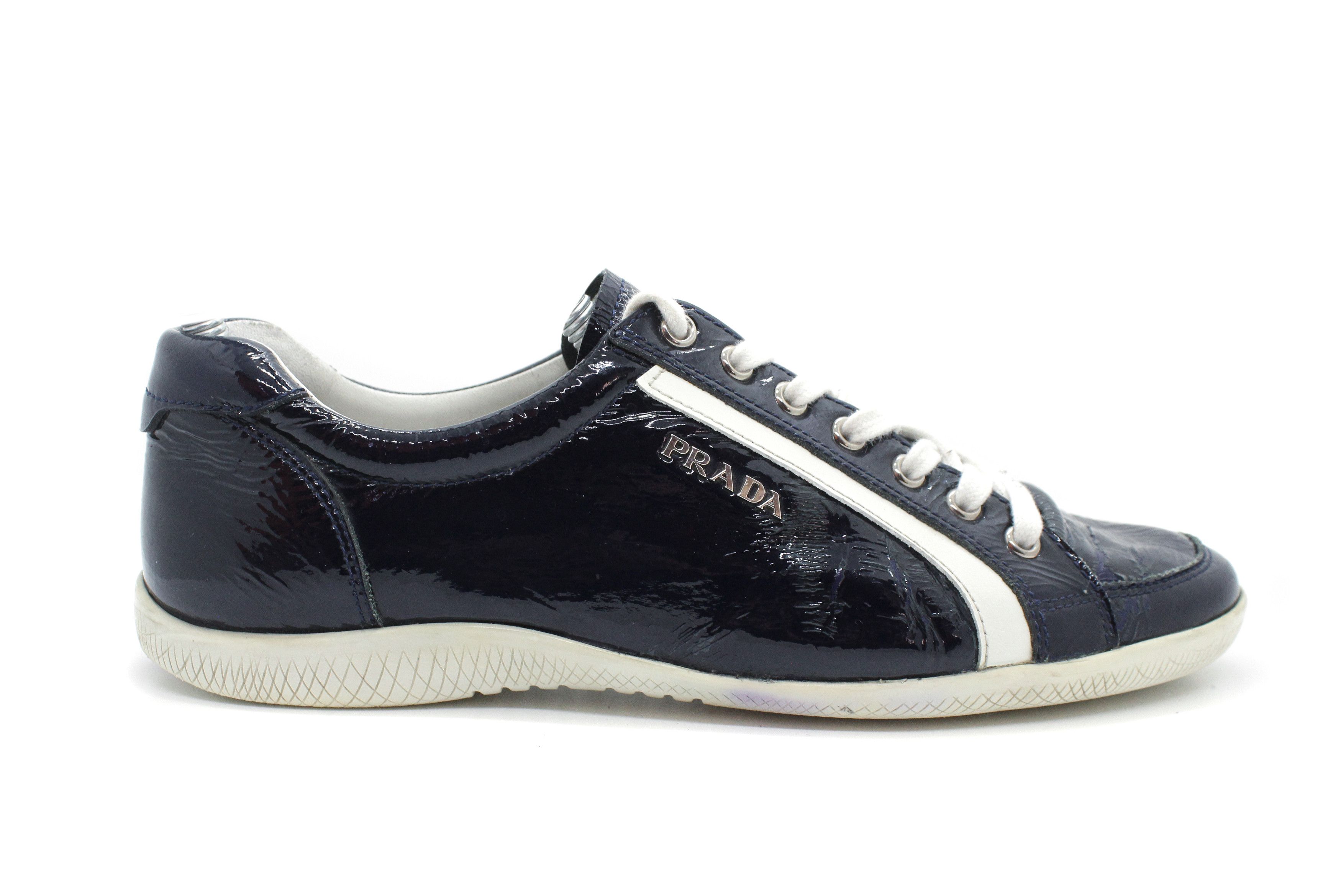 Prada 00S Logo Patent Leather Low Sneakers Vintage Size US 7 / IT 37 - 2 Thumbnail