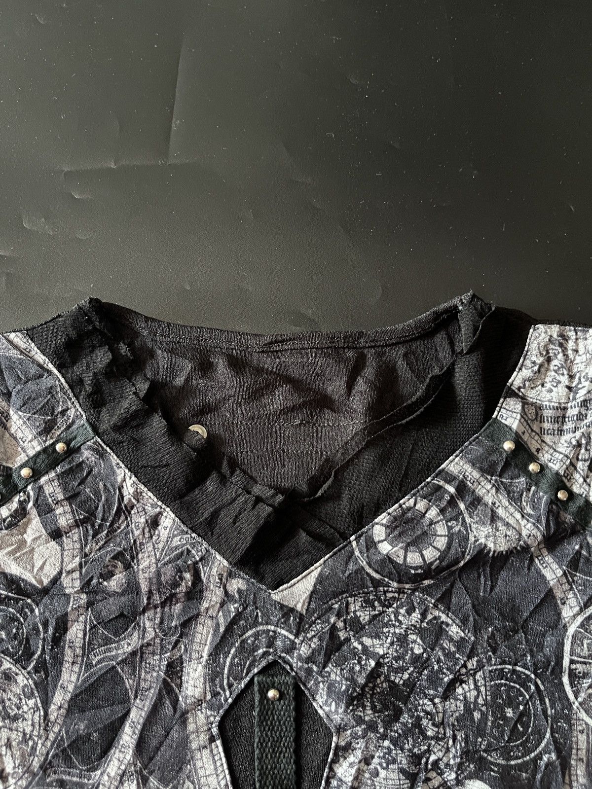 Japanese Brand Ozz On mesh tatto Cross jpg Style Size US XS / EU 42 / 0 - 7 Thumbnail