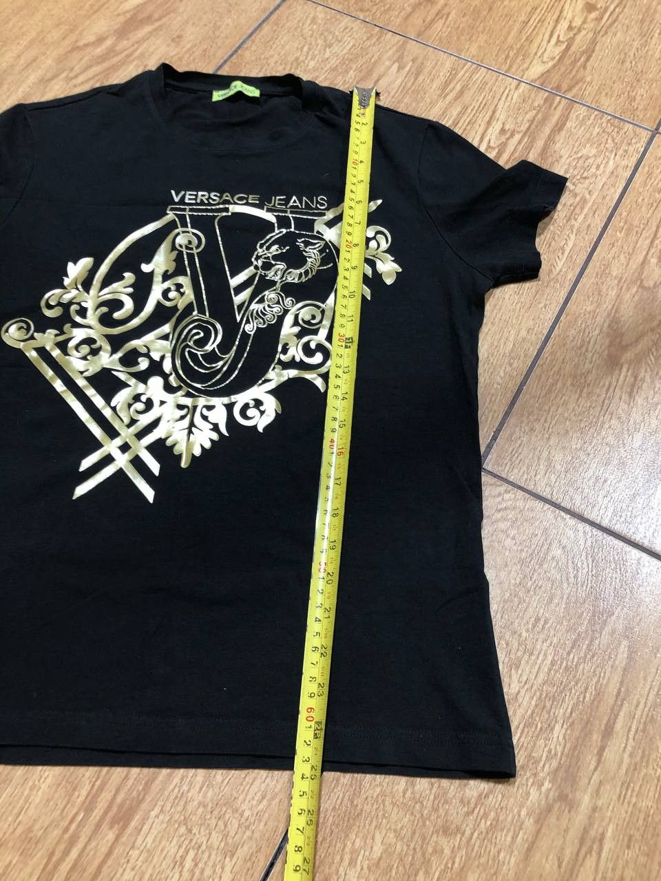 Versace Jeans Couture Luxury Versace Jeans T-shirt Big Logo Gold Rare Size US L / EU 52-54 / 3 - 13 Thumbnail