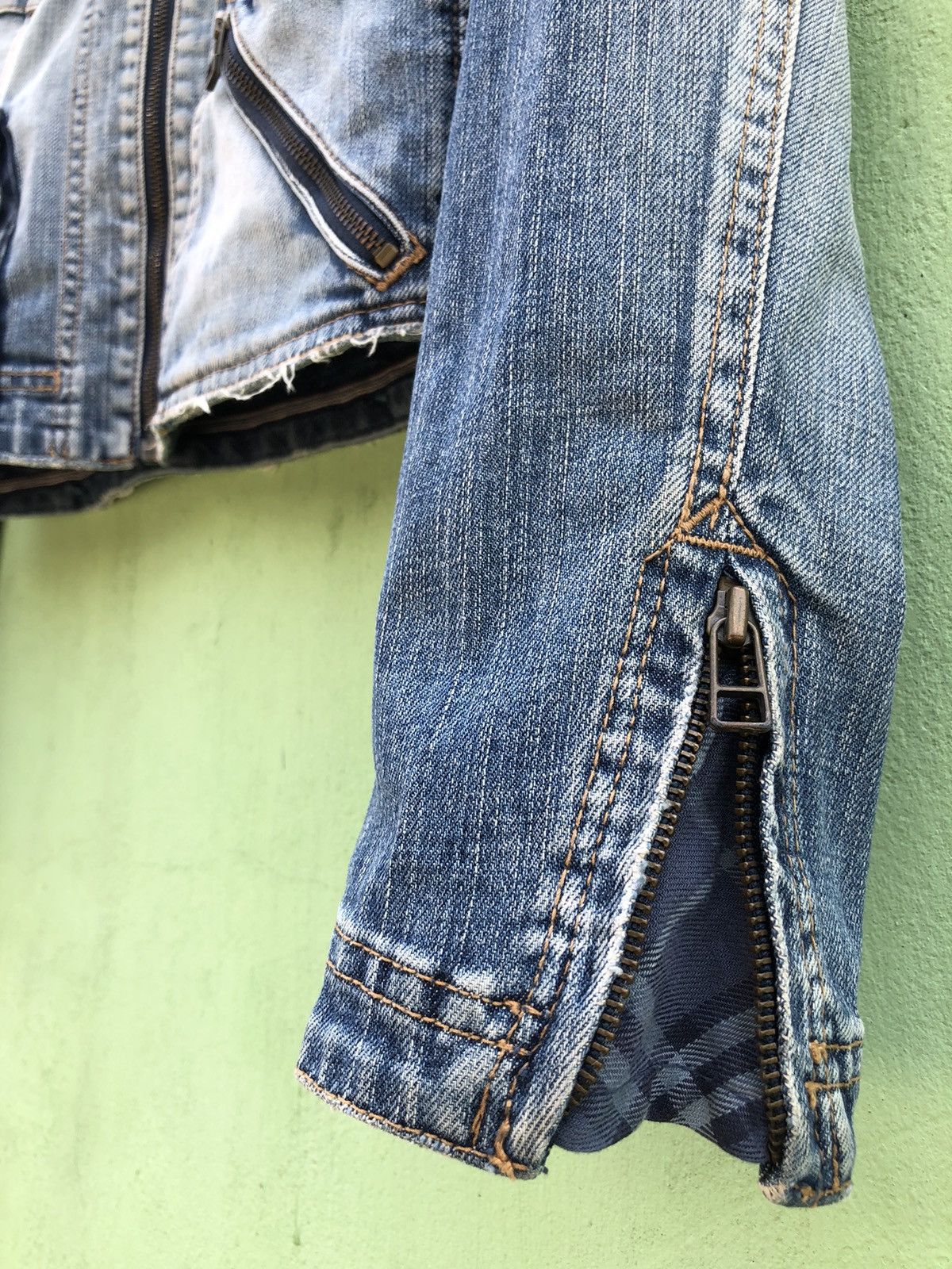 Burberry Burberry London Blue Label Denim Jacket Vintage Japan Only Size M / US 6-8 / IT 42-44 - 8 Thumbnail