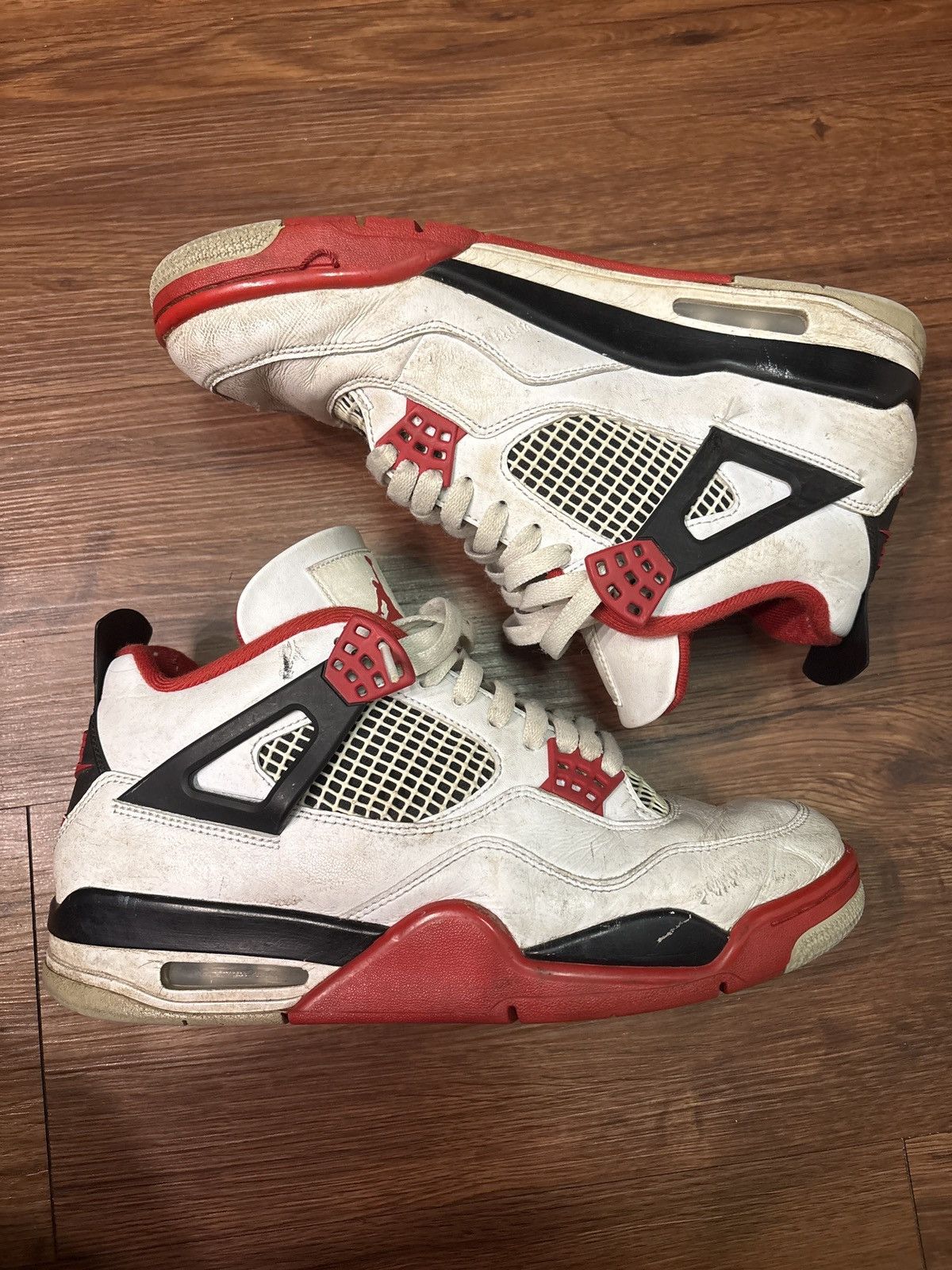 Jordan Brand FIRE RED JORDAN 4 Size US 10 / EU 43 - 1 Thumbnail