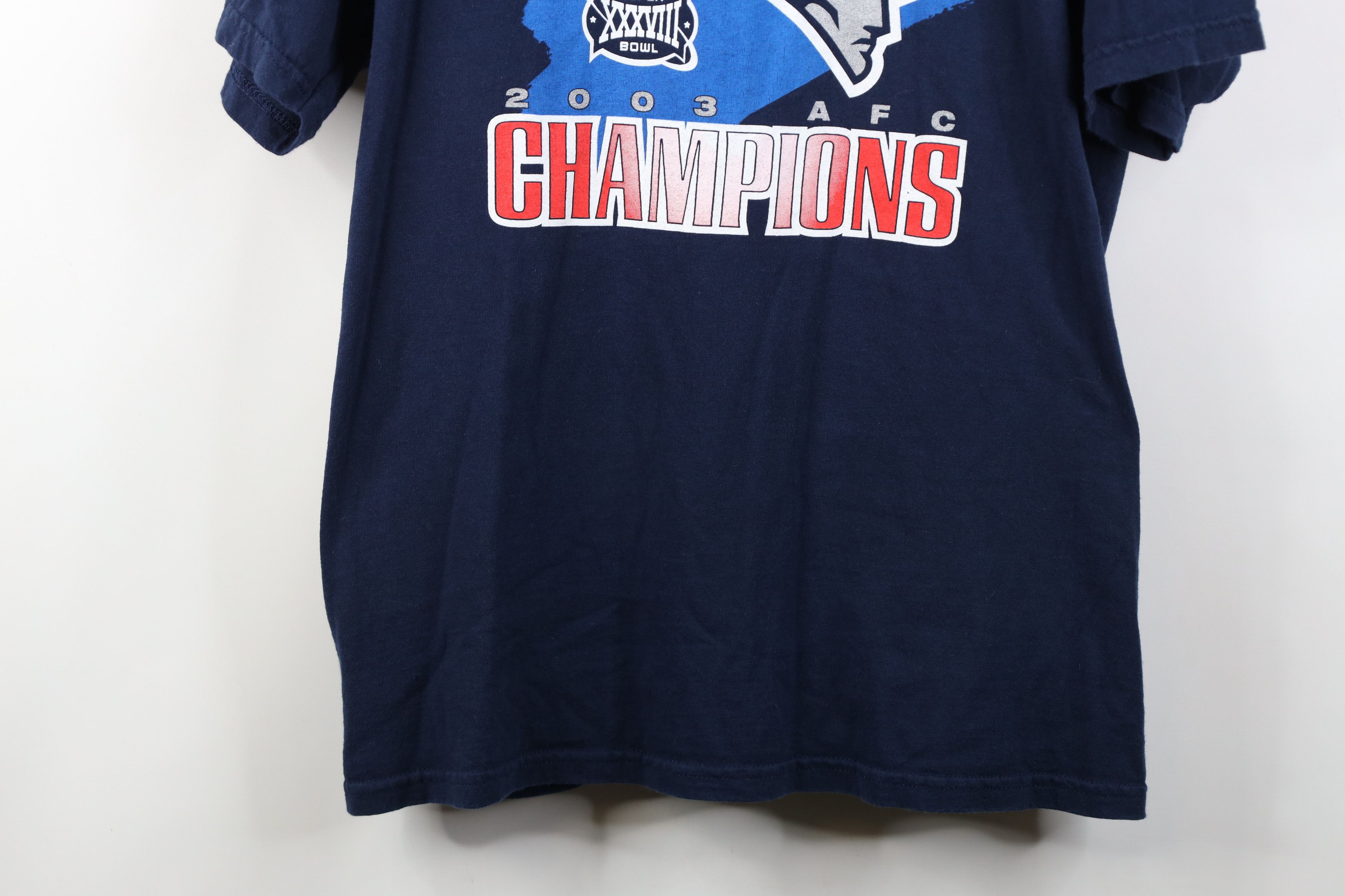 Vintage Vintage 2003 AFC Super Bowl XXXVIII New England T-Shirt Size US XL / EU 56 / 4 - 3 Thumbnail