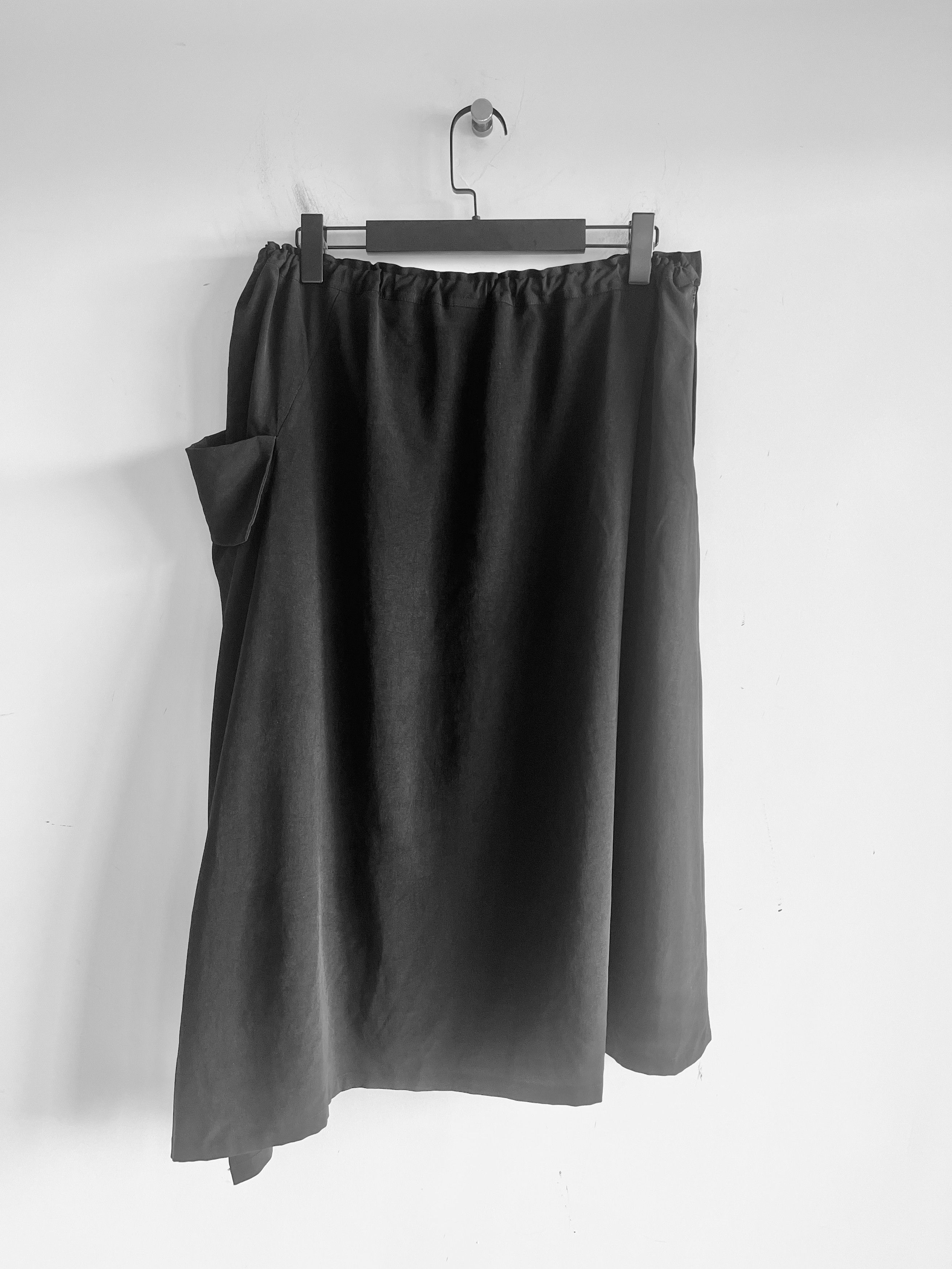Yohji Yamamoto Yohji Yamamoto Ground Y - DE CHINE RIGHT SIDE GATHER SKIRT Size US 32 / EU 48 - 2 Thumbnail