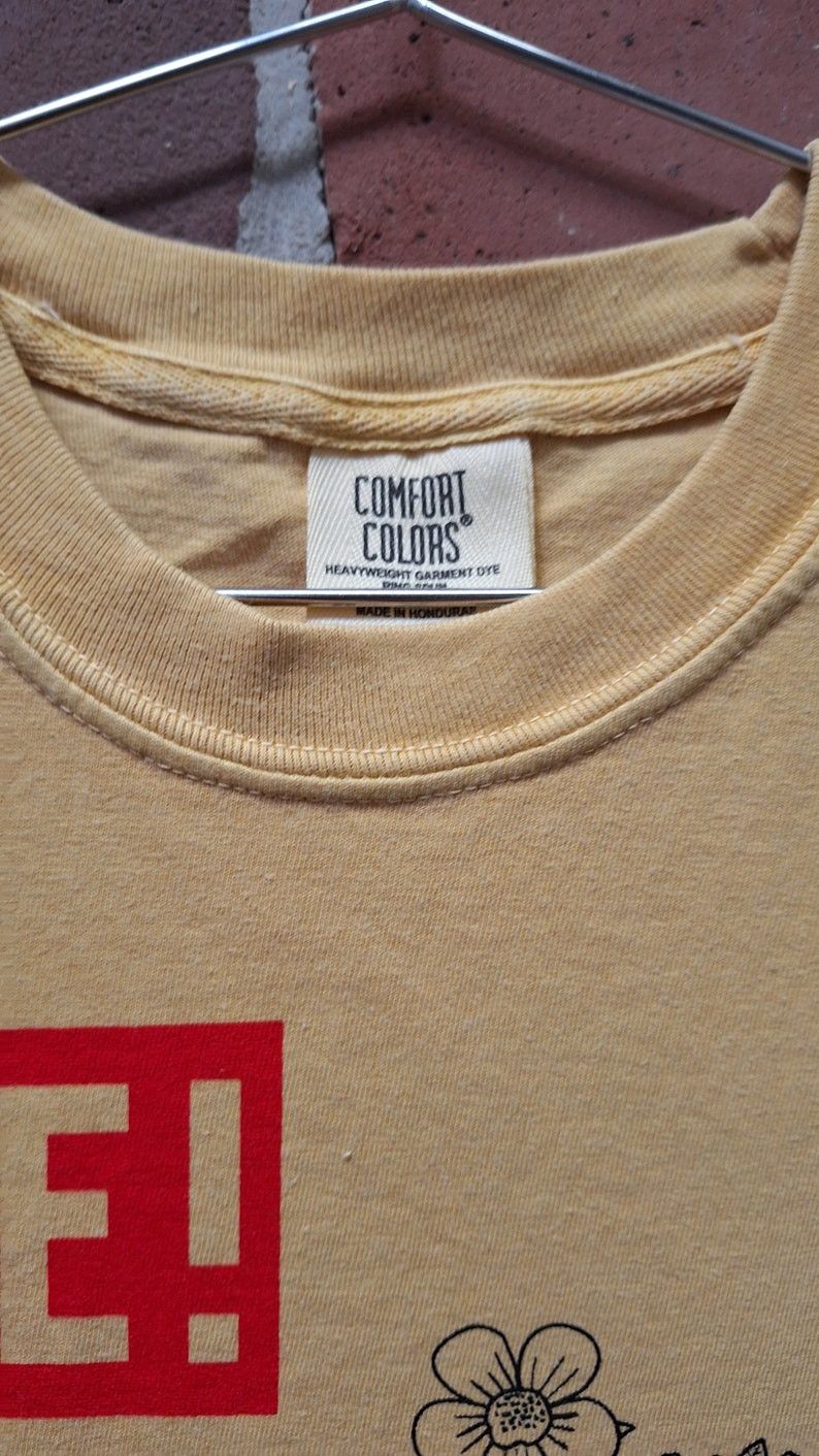 Comfort Colors Flipper fan art T-shirt Mustard Comfort Colors Size US M / EU 48-50 / 2 - 5 Thumbnail