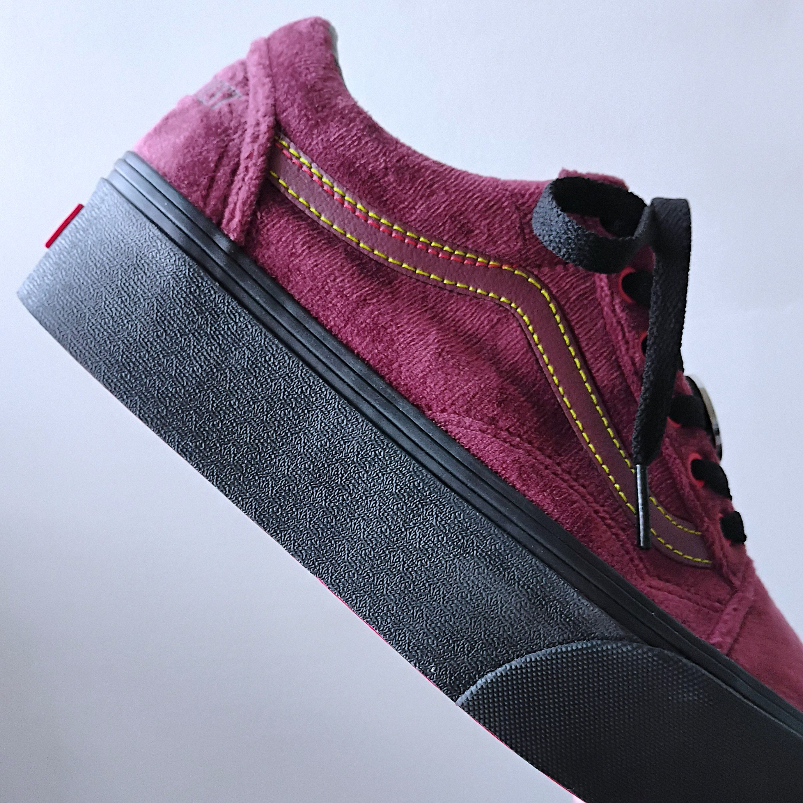 Vans Vans Women's Vans x Disney Old Skool Stackform Poison Apple Size US 7.5 / IT 37.5 - 6 Thumbnail