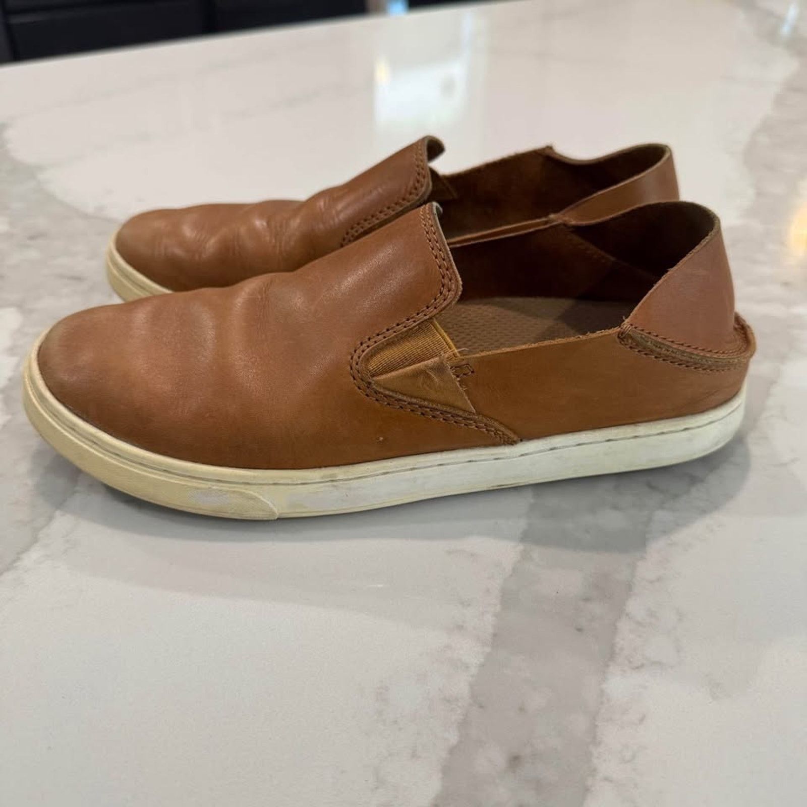 Olukai OluKai Pehuea Leather SlipOn Two Way Loafer Shoes Womens 7 Size US 7 / IT 37 - 5 Thumbnail