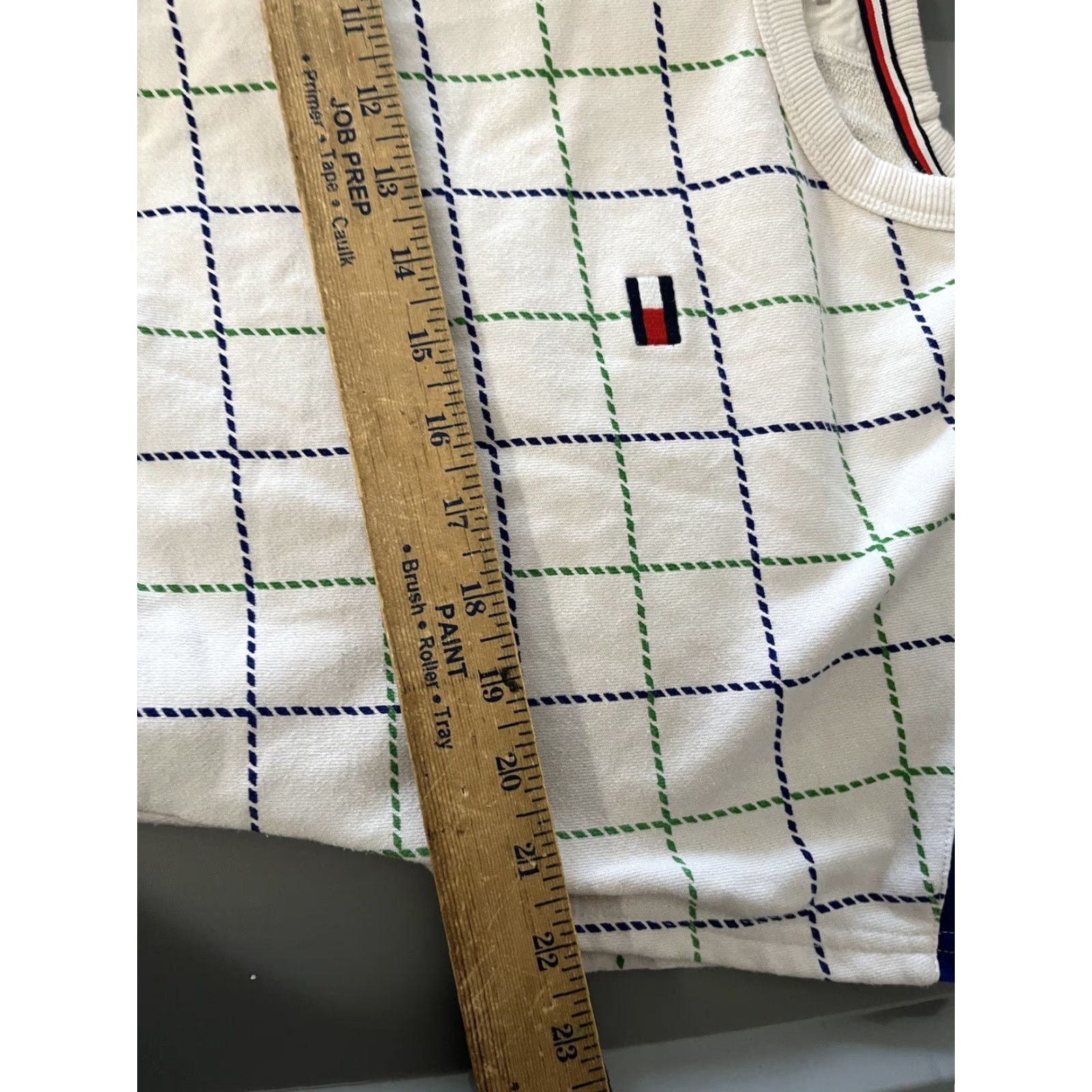 Tommy Hilfiger VINTAGE Tommy Hilfiger Sweatshirt Shirt Women S White Plaid Emblem 90s Hilfiger Size S / US 4 / IT 40 - 5 Thumbnail