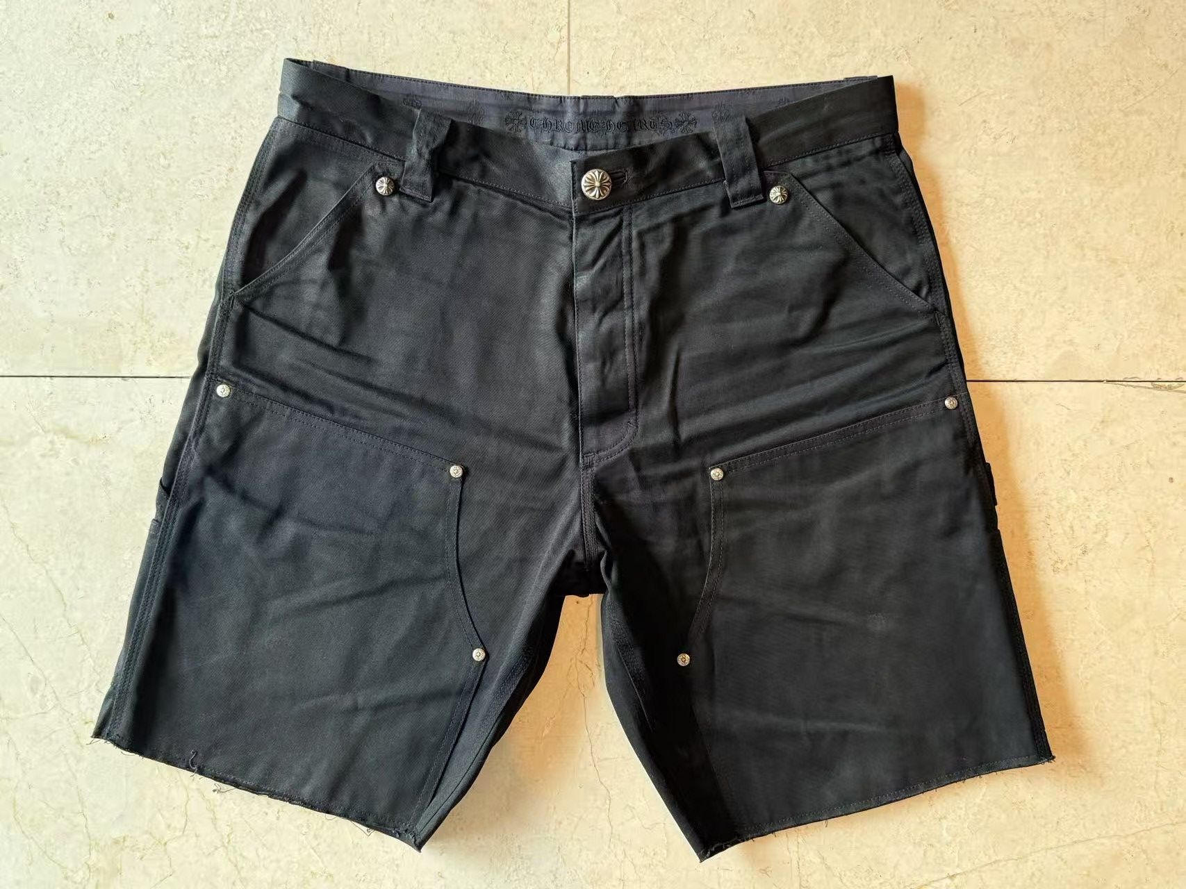 Chrome Hearts Chrome hearts denim shorts Size US 36 / EU 52 - 1 Thumbnail