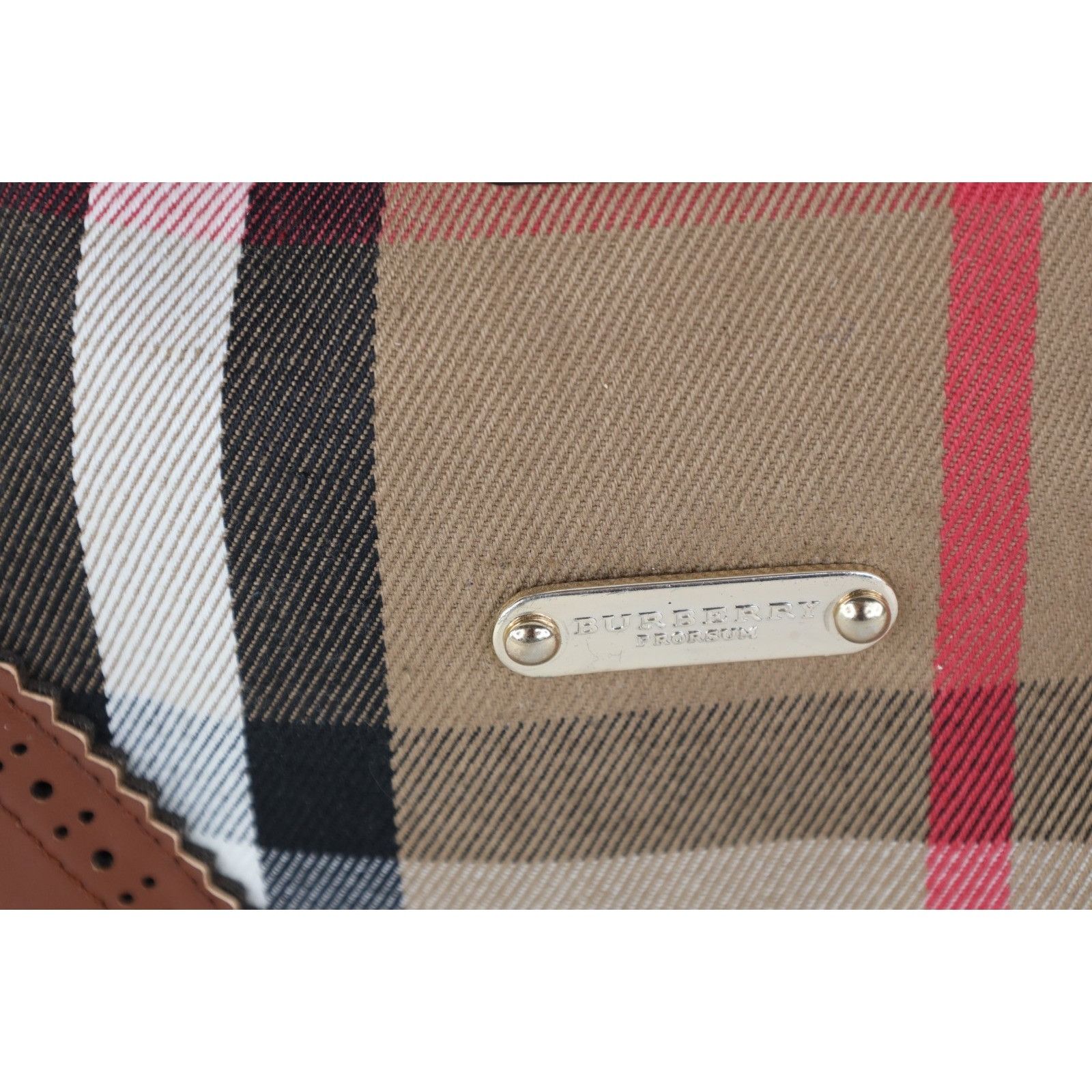 Burberry Vintage Burberry Prorsum Novacheck Plaid Toiletry Bag Size ONE SIZE - 2 Thumbnail