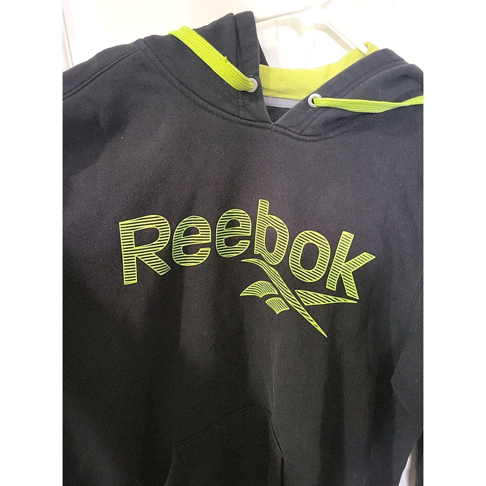 Reebok Reebok Hoodie XL Black Neon Green Graphic Print Logo Pockets Hooded Pullover Long Sleeve Gym Training Cross Training Running Men Size US XL / EU 56 / 4 - 5 Thumbnail