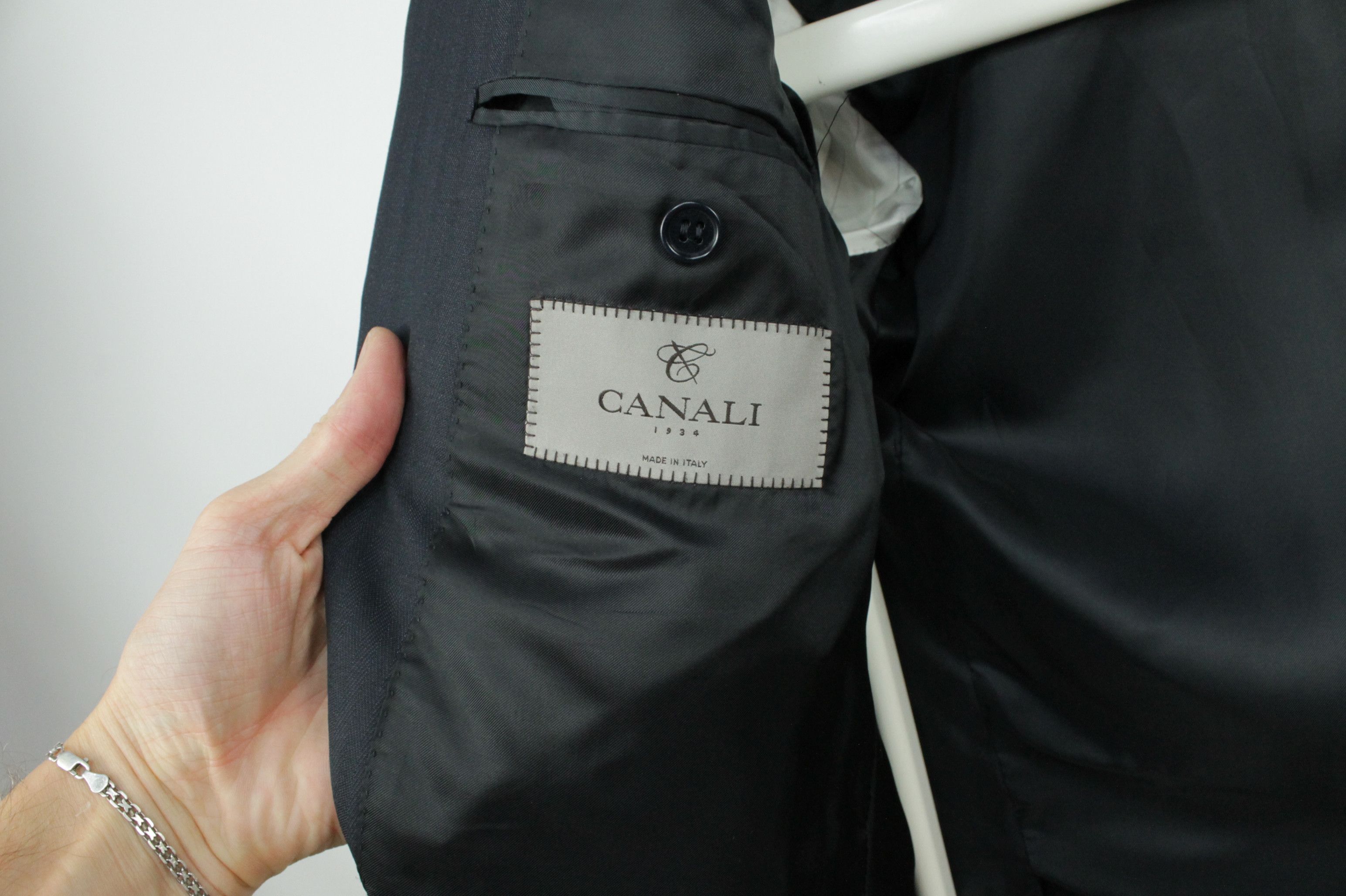 Canali Canali Travel Water Resistant Navy Wool Blazer Jacket Size US M / EU 48-50 / 2 - 8 Thumbnail