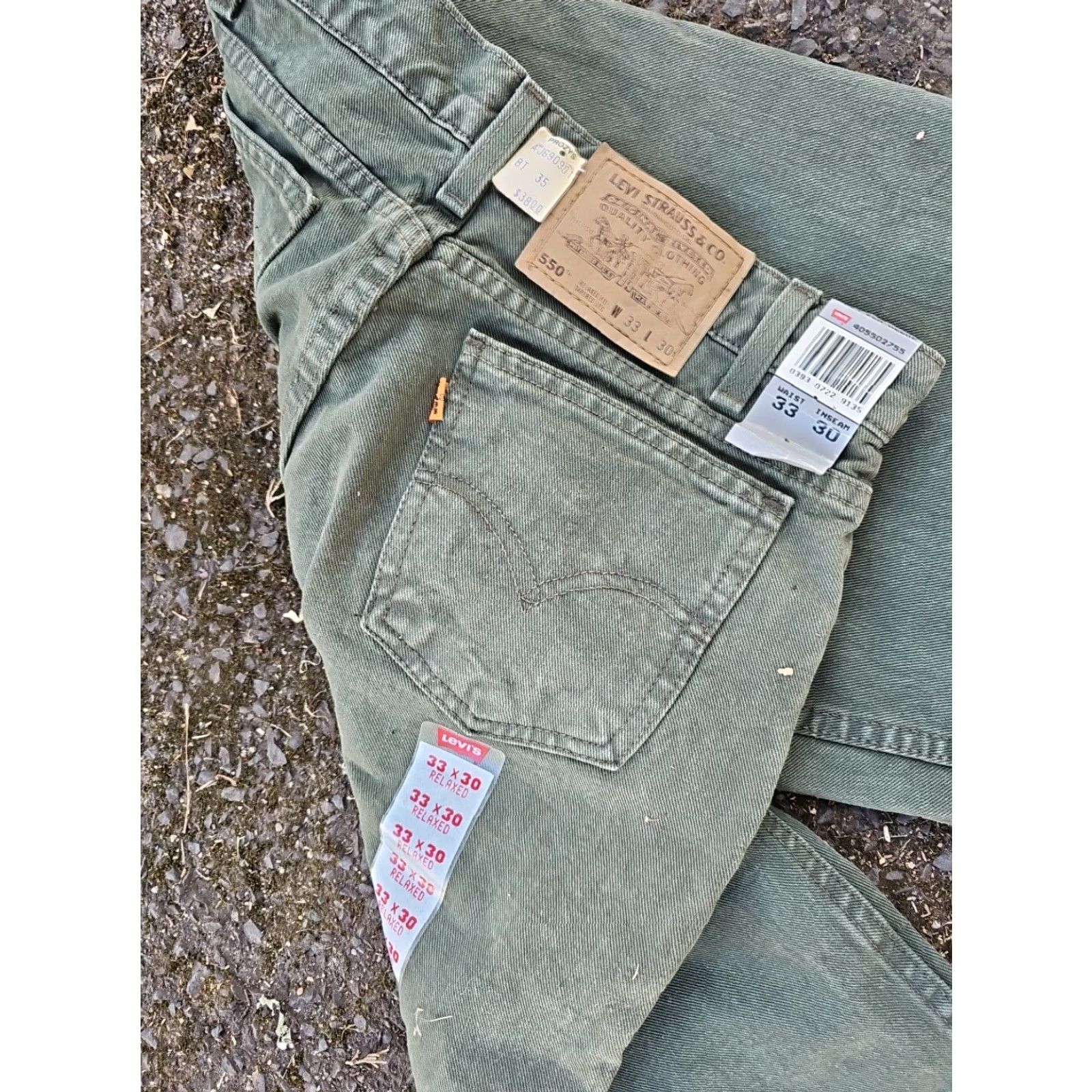 Levi's VINTAGE Levi's 550 Jeans Tapered 33x30 Green Denim 5-Pocket USA Made Men Regular XS? Size US 33 - 2 Thumbnail
